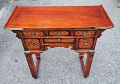 Tavolo da altare/console a sei cassetti in legno di olmo del sud-est asiatico