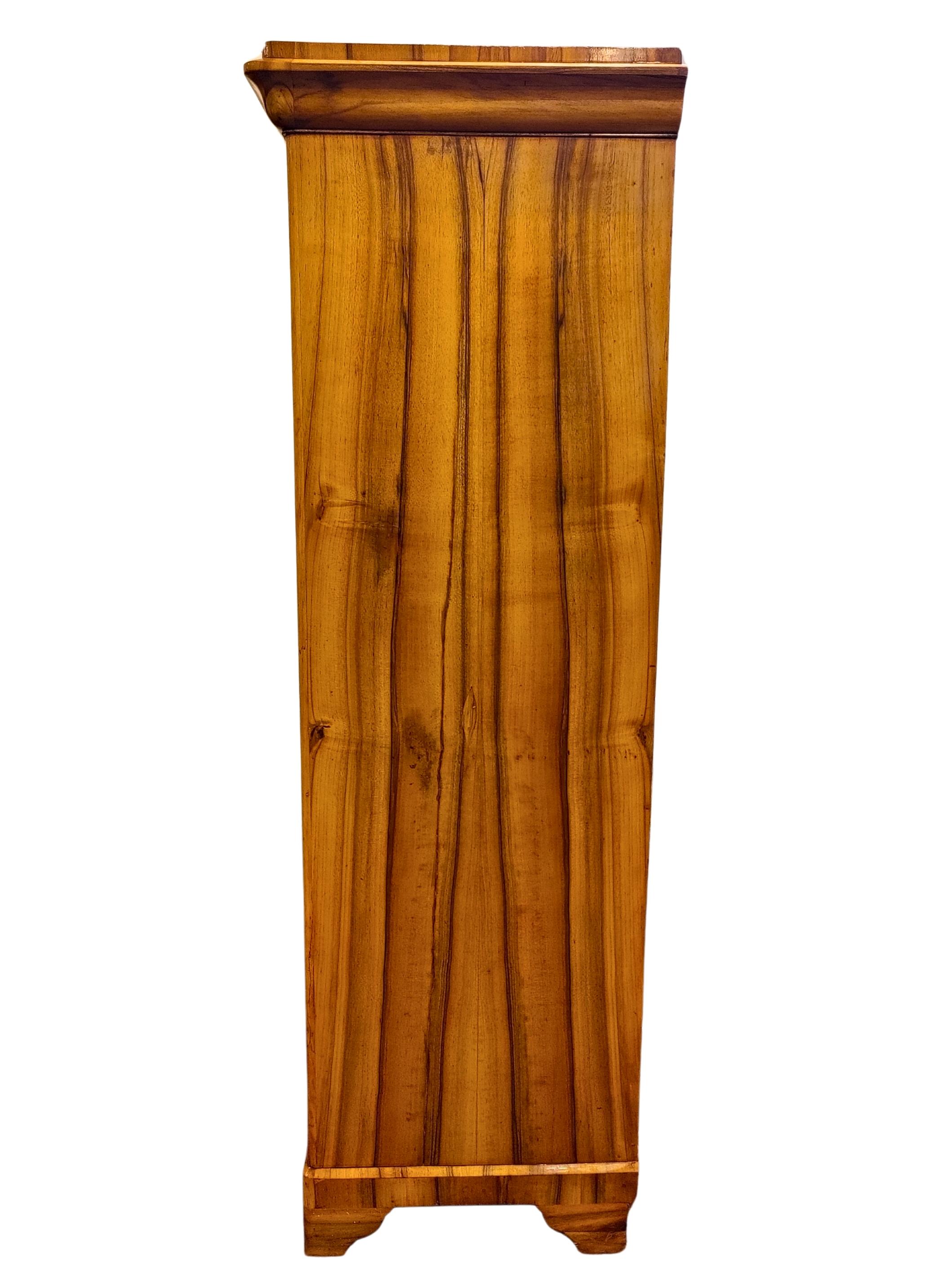 Segreteria Biedermeier della Germania del Sud in noce, circa 1825 in vendita 1