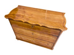 South German Biedermeier Cherrywood Chest of Drawers with Shaped Top, circa 1835