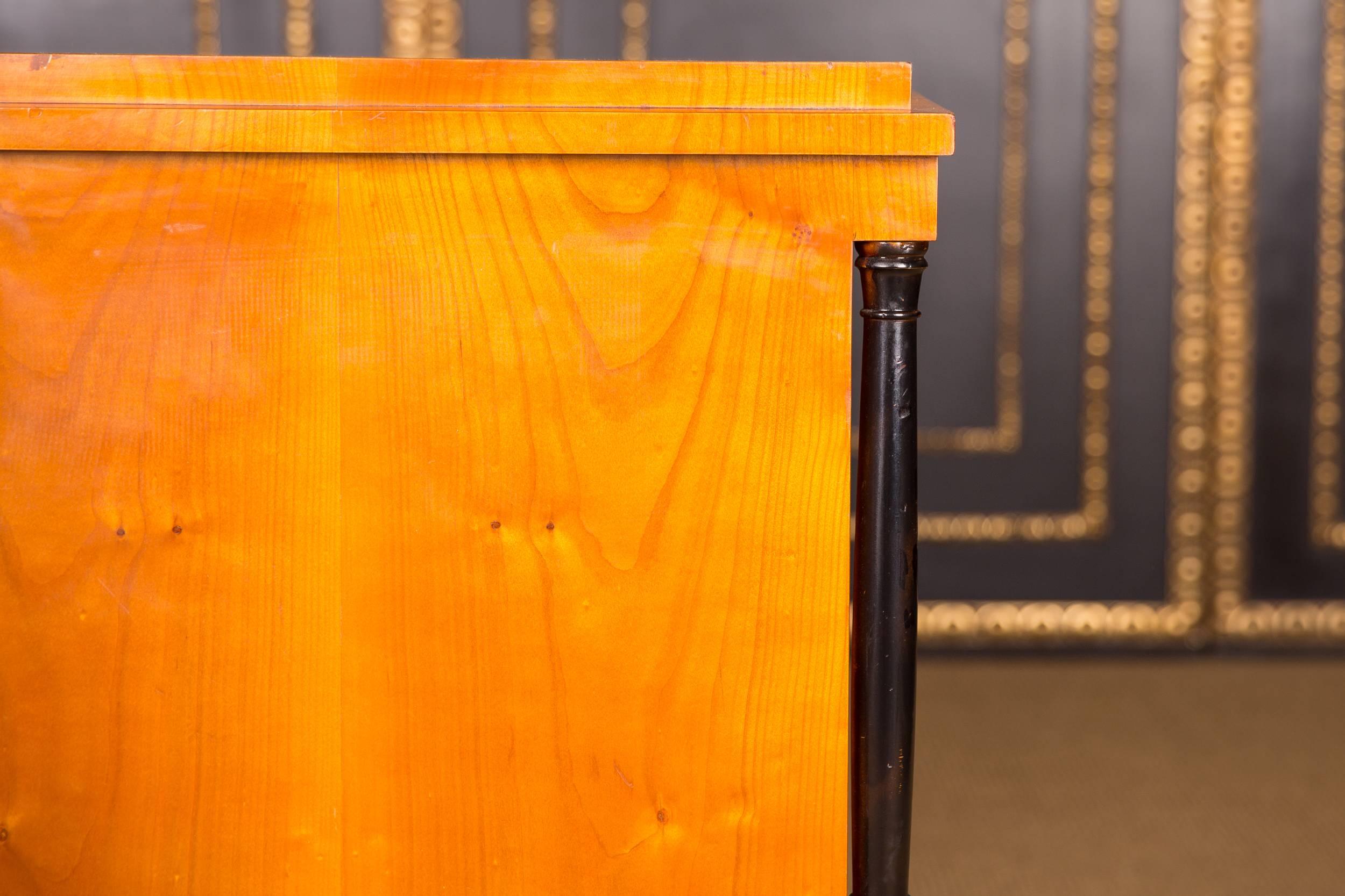 South-German Chest of Drawers in the Biedermeier Style Cherrywood Veneer 4