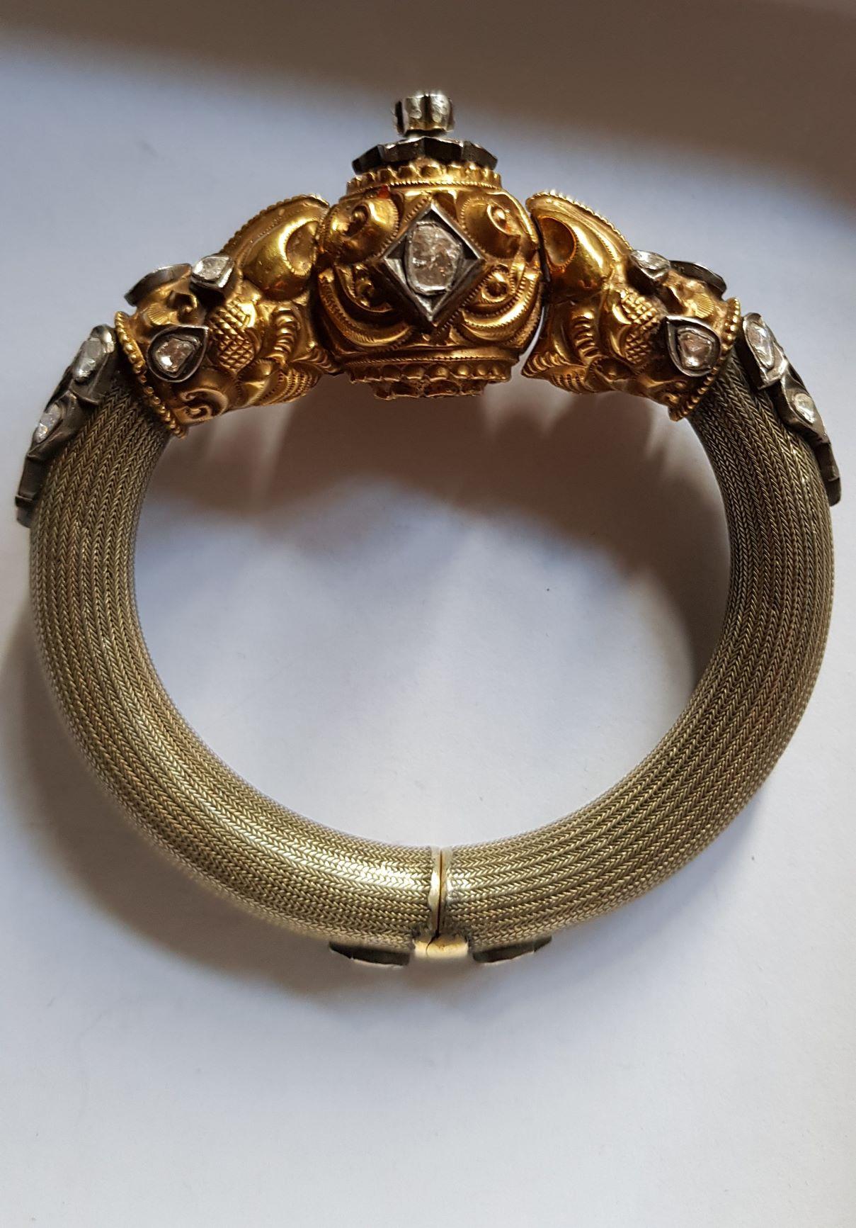 Uncut South India Bangle, Tamil Nadu, First-Half 20th Century For Sale