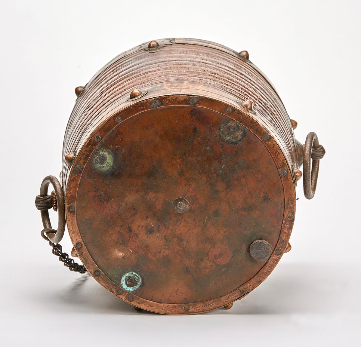 South Indian Antique Metal Clad Wood Rice Bucket In Good Condition For Sale In Bishop's Stortford, Hertfordshire