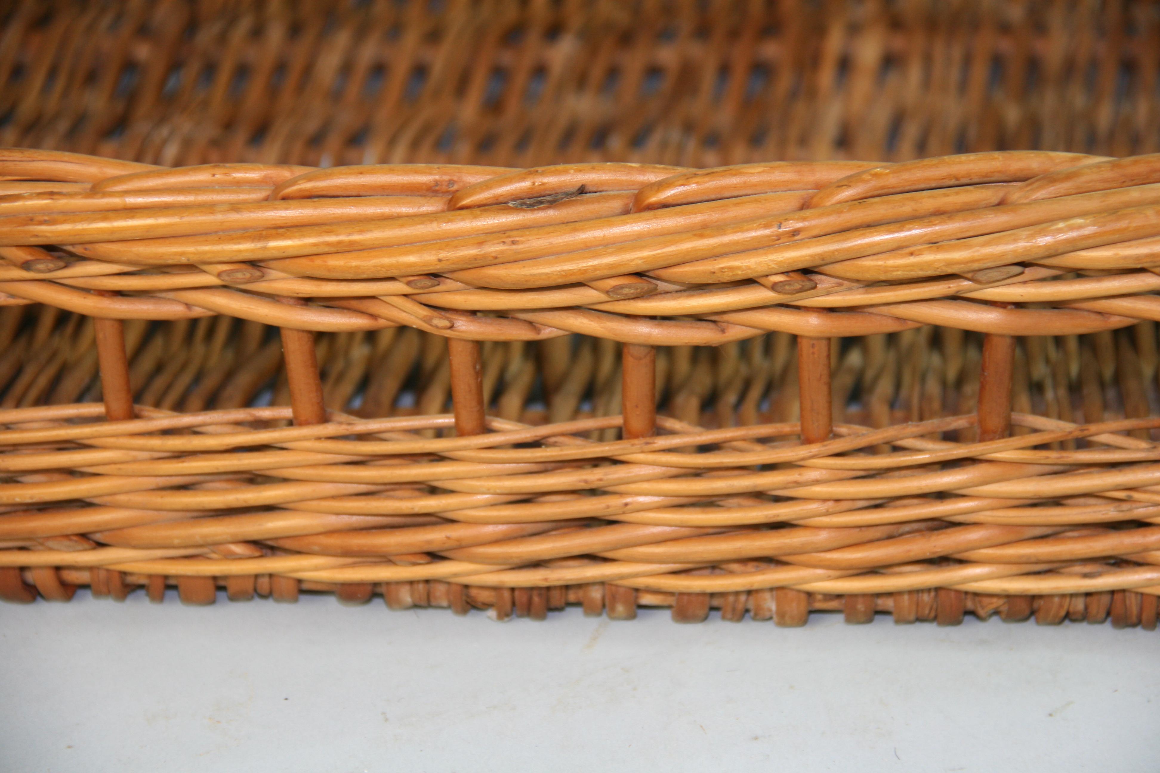 South of France Hand Woven Willow Serving Tray 1