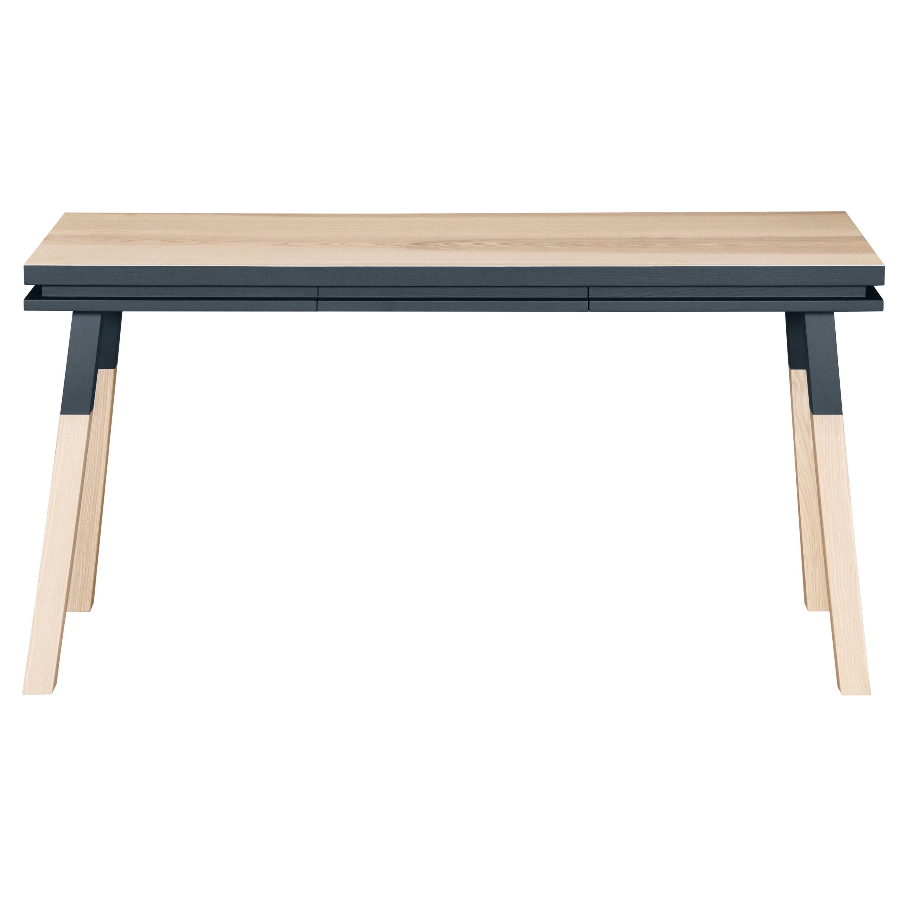 Escritorio rectangular de diseño francés en madera maciza de Eric Gizard, París