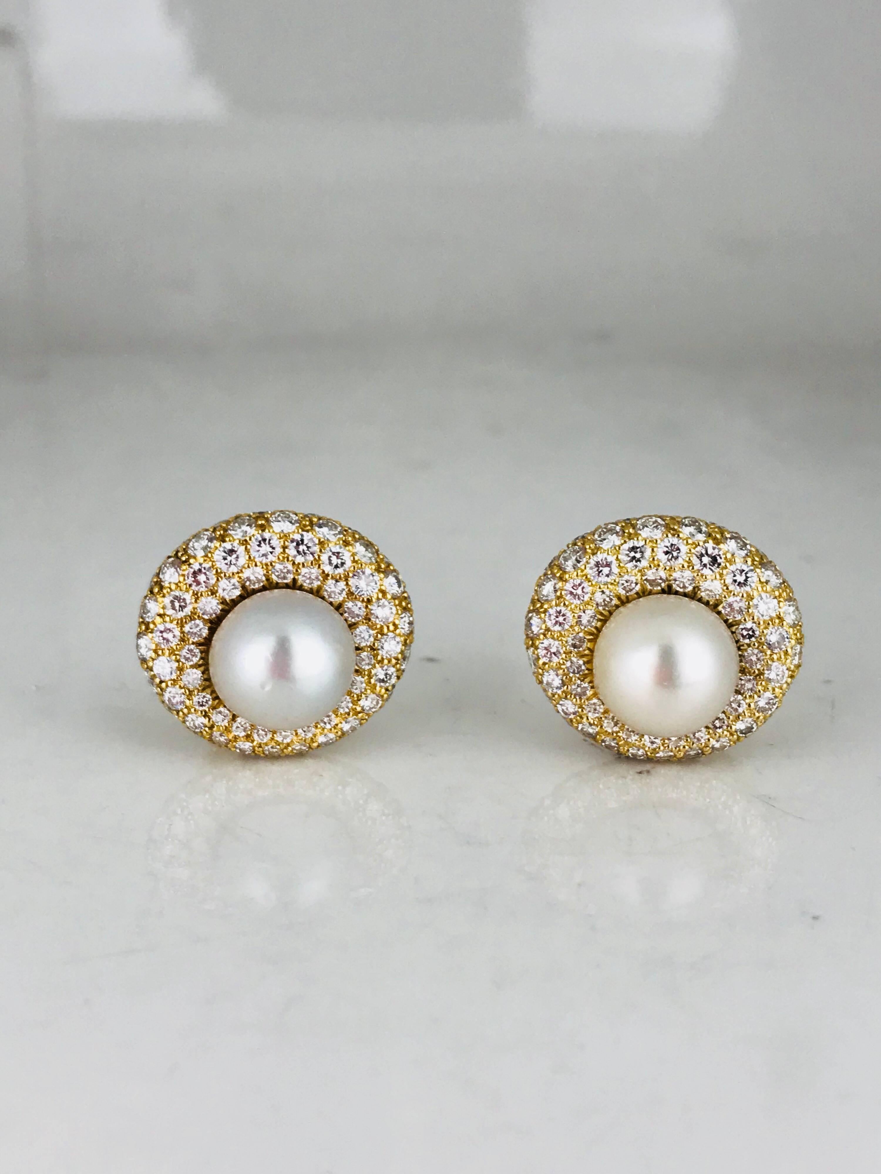 Women's South Sea, 14 Karat Retro Diamond Pave Earrings 3.95 Carat, VS F-G For Sale