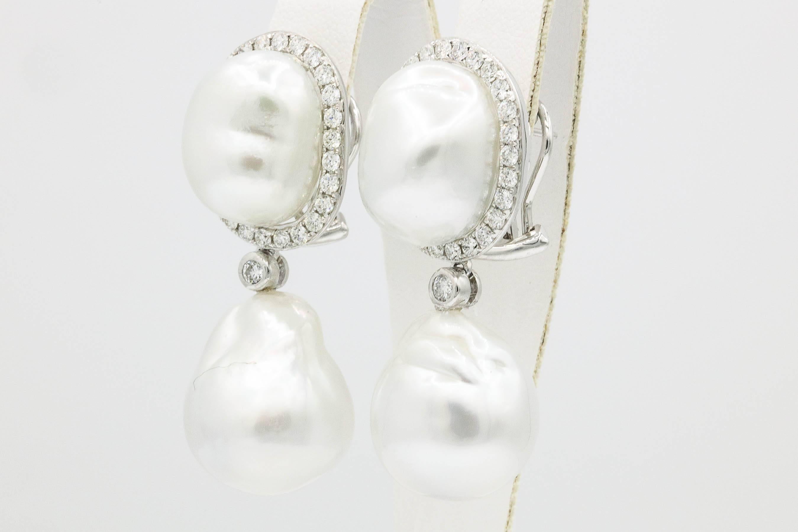 Contemporary South Sea Baroque Dangle Drop Earrings with Diamonds Accent For Sale