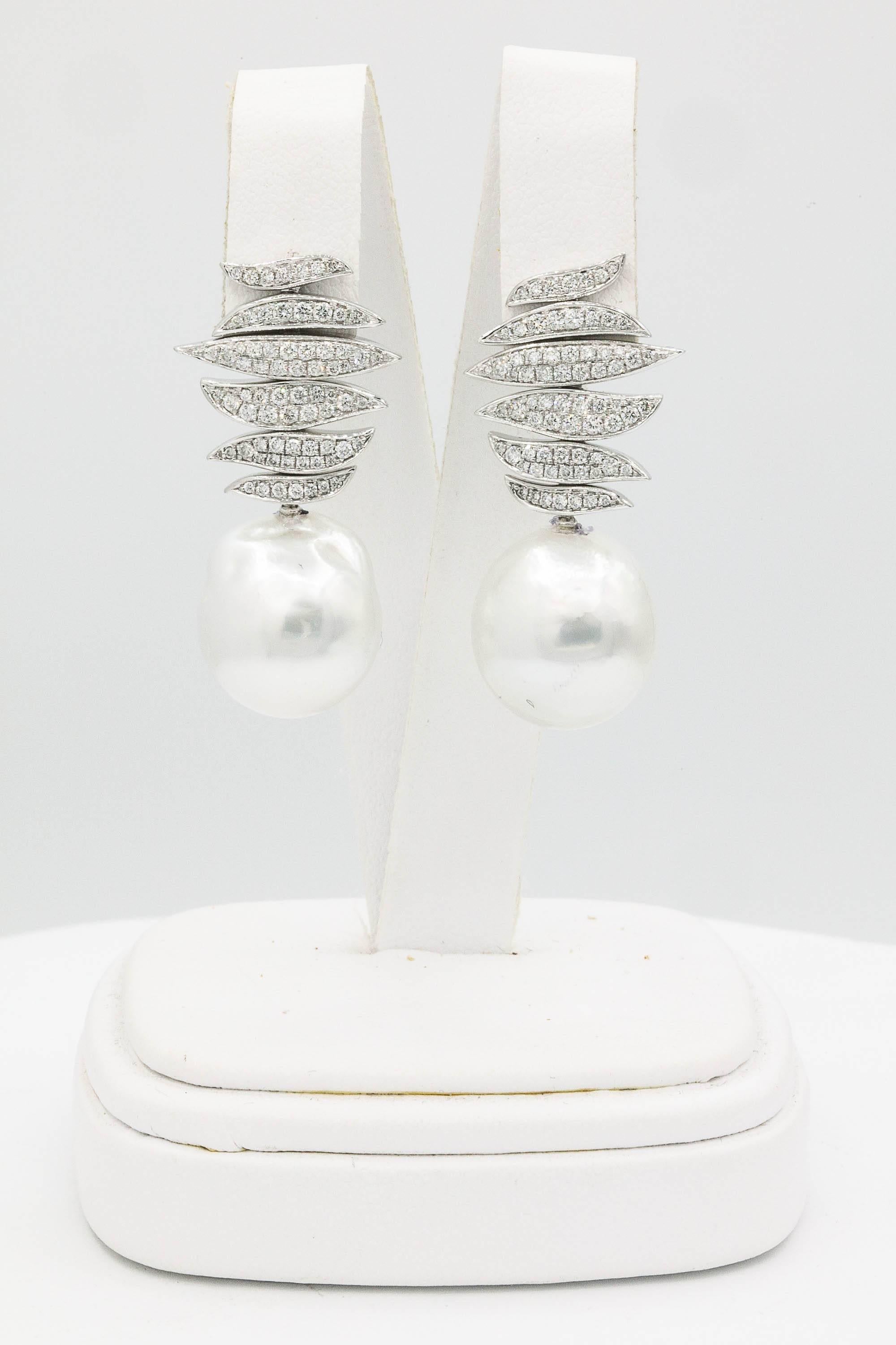 Contemporary South Sea Baroque Pearl Diamond Drop Earrings 0.96 Carats 18K For Sale