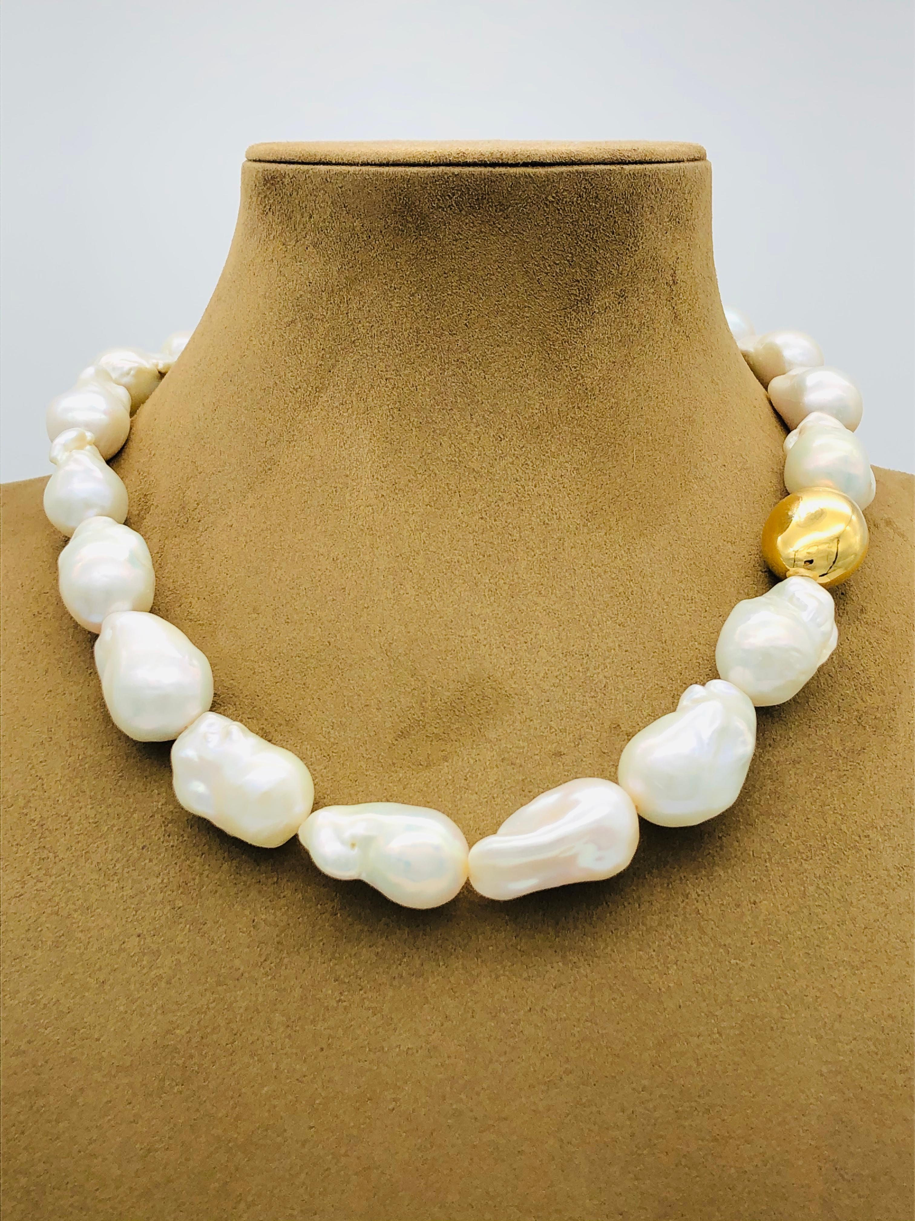 golden baroque pearls