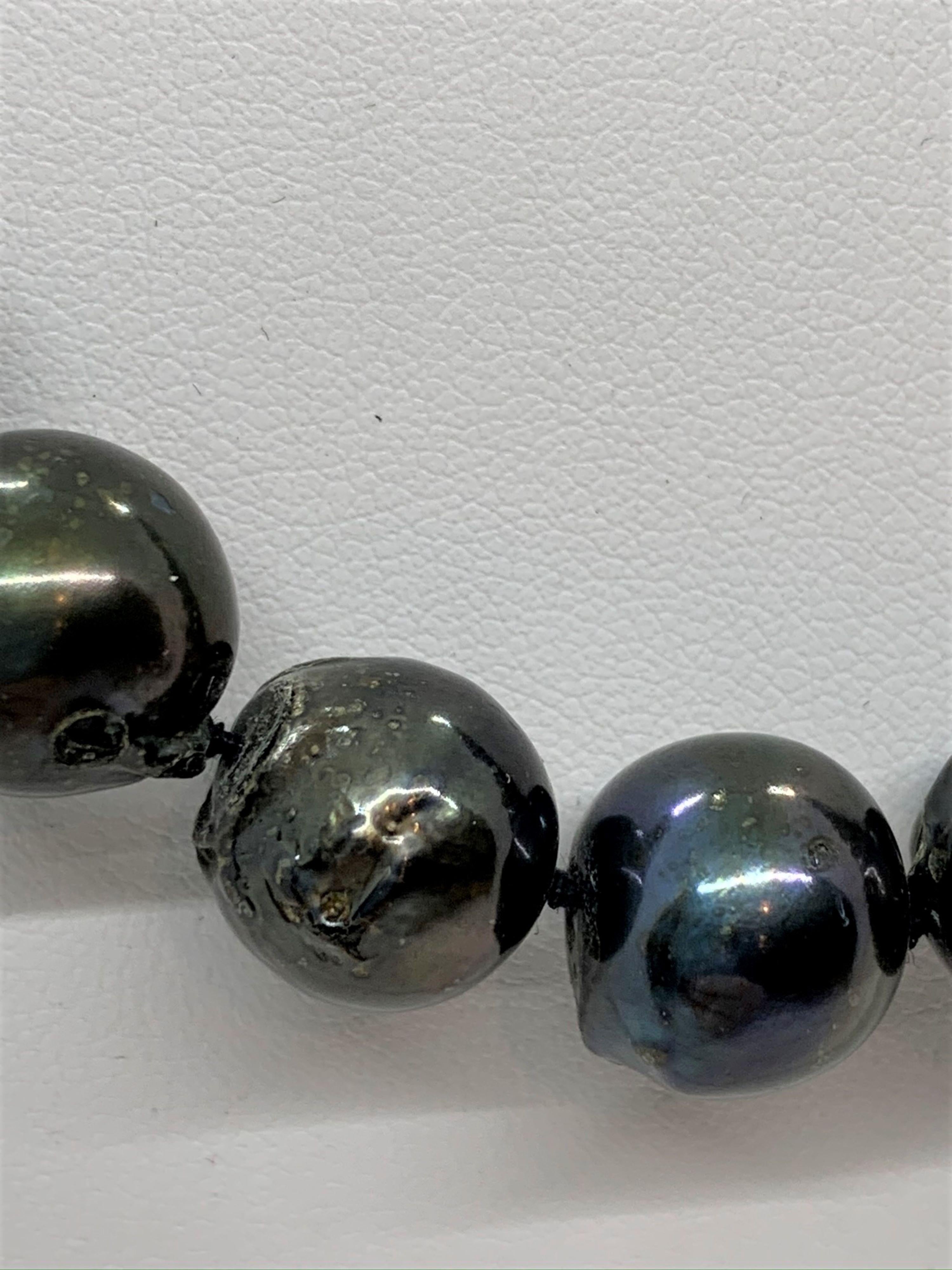 South Sea Black Baroque Pearl Necklace In Good Condition For Sale In Westfield, NJ