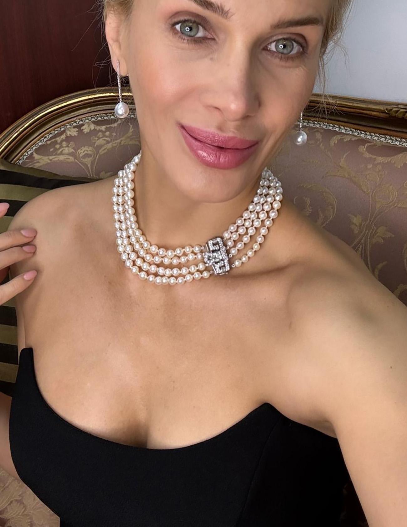 Bead South Sea Cultured Pearl 11.5mm 0.30ctw Diamond Pendant Drop 18KW Gold Earrings For Sale