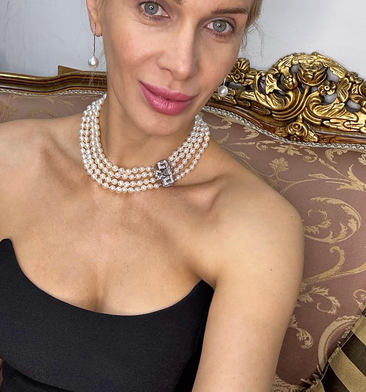 Women's South Sea Cultured Pearl 11.5mm 0.30ctw Diamond Pendant Drop 18KW Gold Earrings For Sale