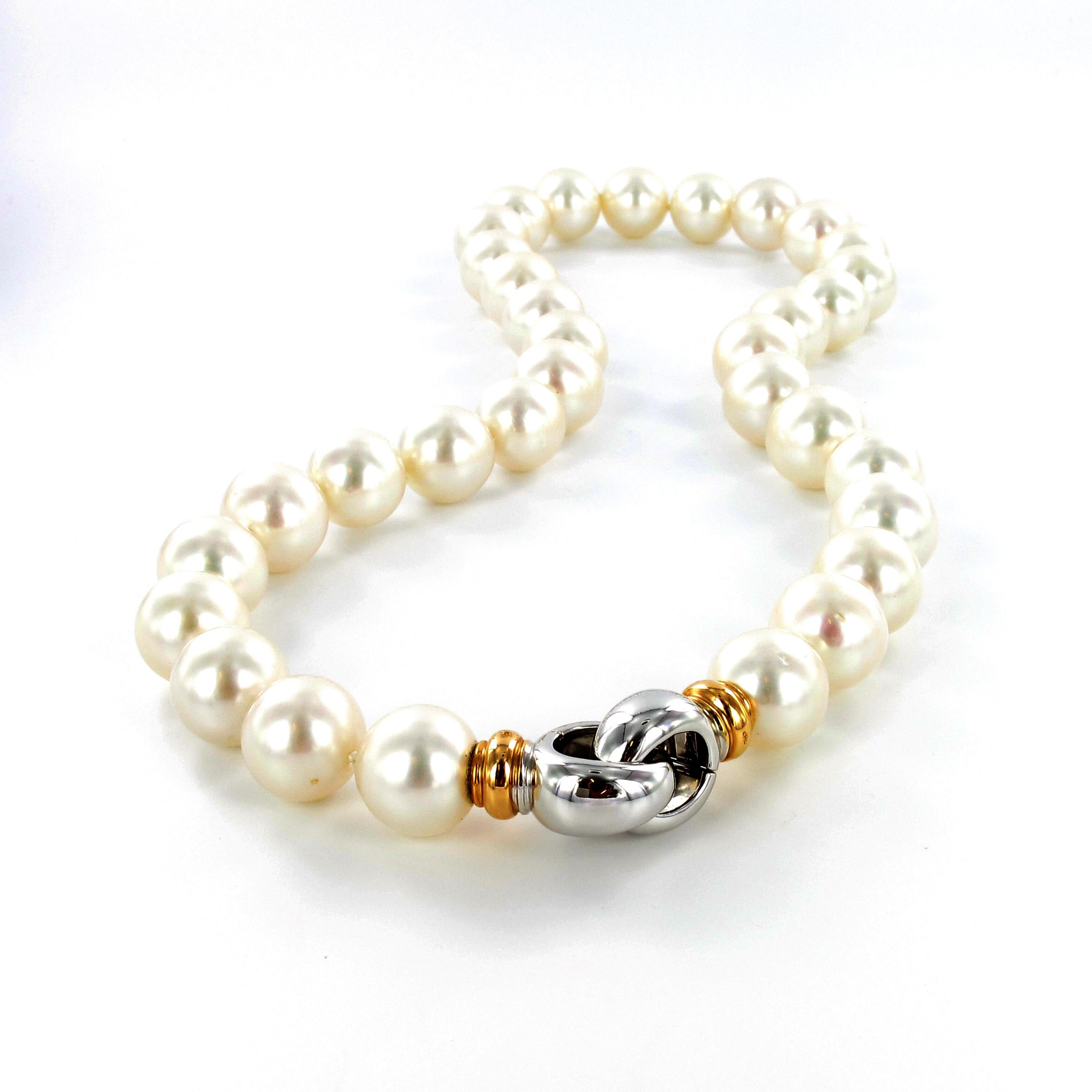 Perle Collier de perles de culture des mers du Sud avec fermoir en or blanc et rose 18 carats en vente