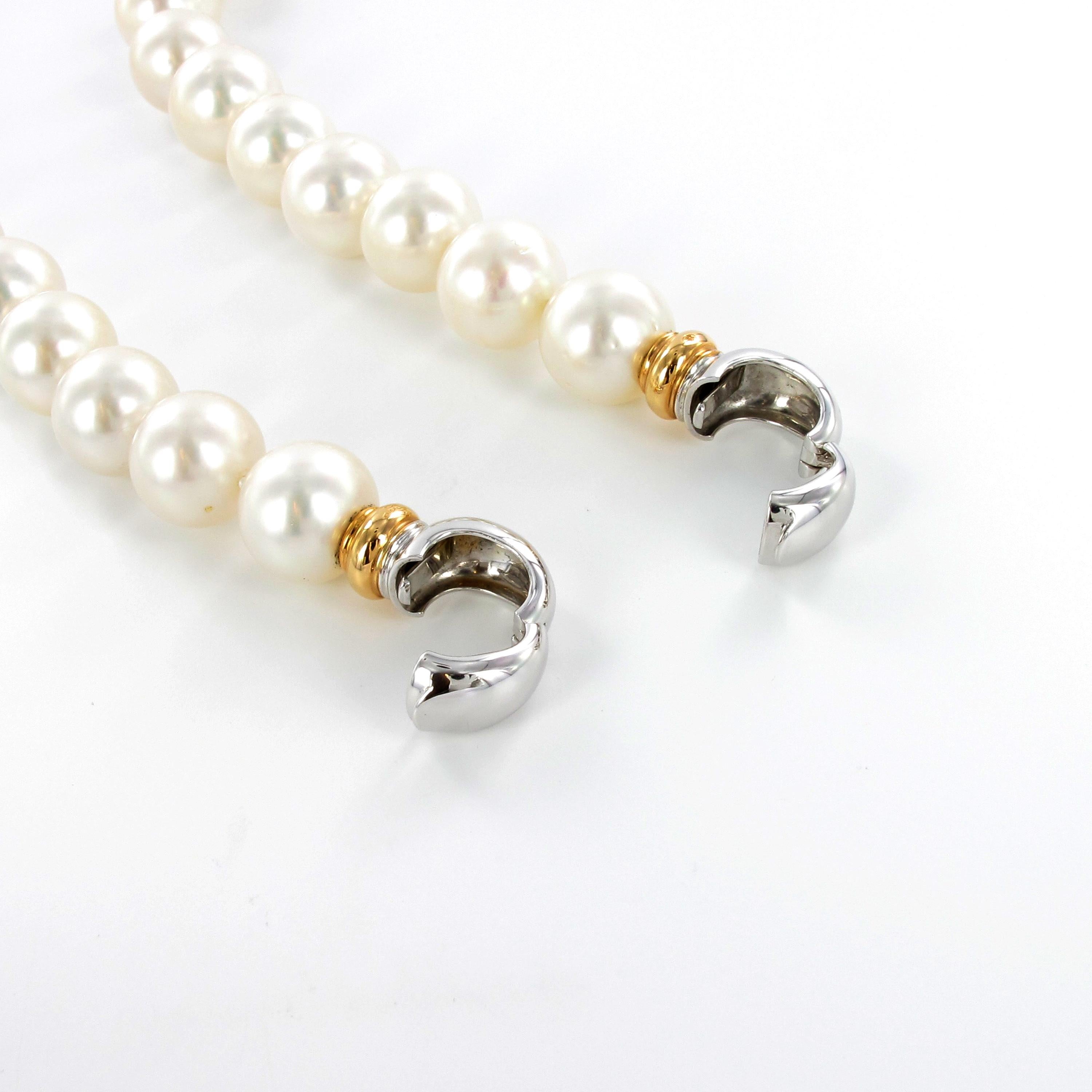 Collier de perles de culture des mers du Sud avec fermoir en or blanc et rose 18 carats Excellent état - En vente à Lucerne, CH