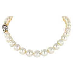 Collier de perles de culture des mers du Sud avec fermoir en or blanc et rose 18 carats