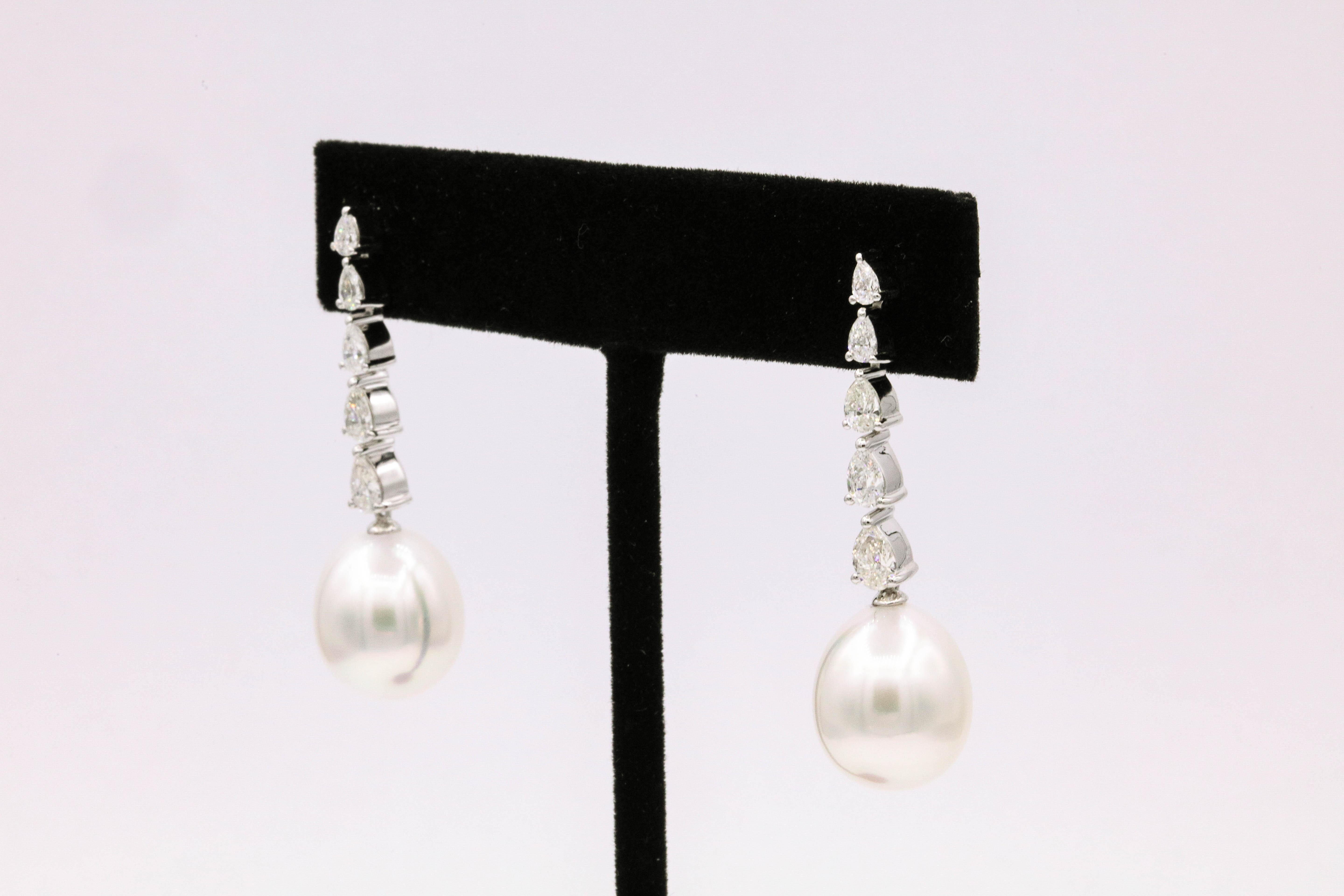 Contemporary South Sea Diamond Drop Earrings, 1.40 Carat 18 Karat For Sale