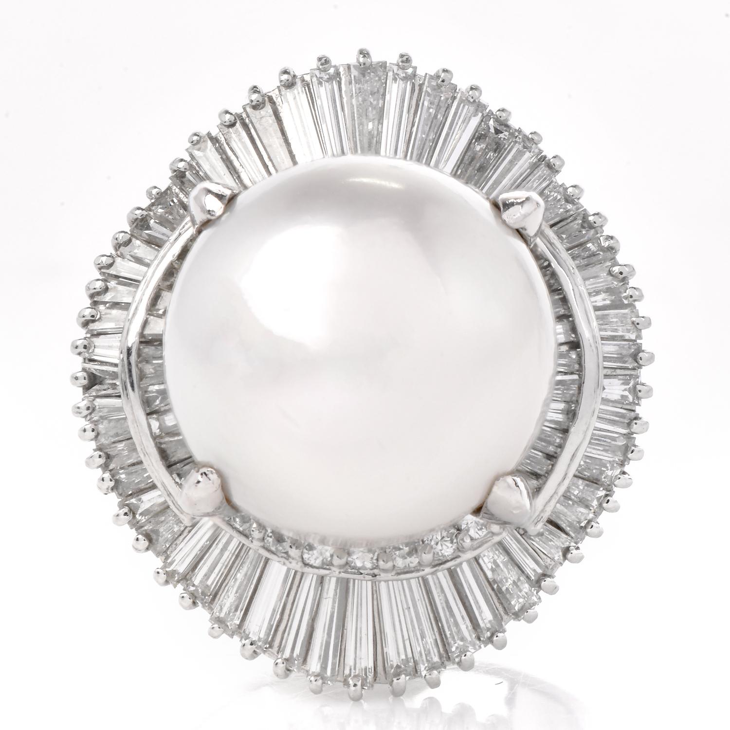 Bague cocktail en platine avec perle des mers du Sud et diamants baguettes certifiés GIA Excellent état - En vente à Miami, FL