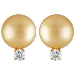 South Sea Golden Round Pearl and Diamond 18 Karat Yellow Gold Stud Earrings