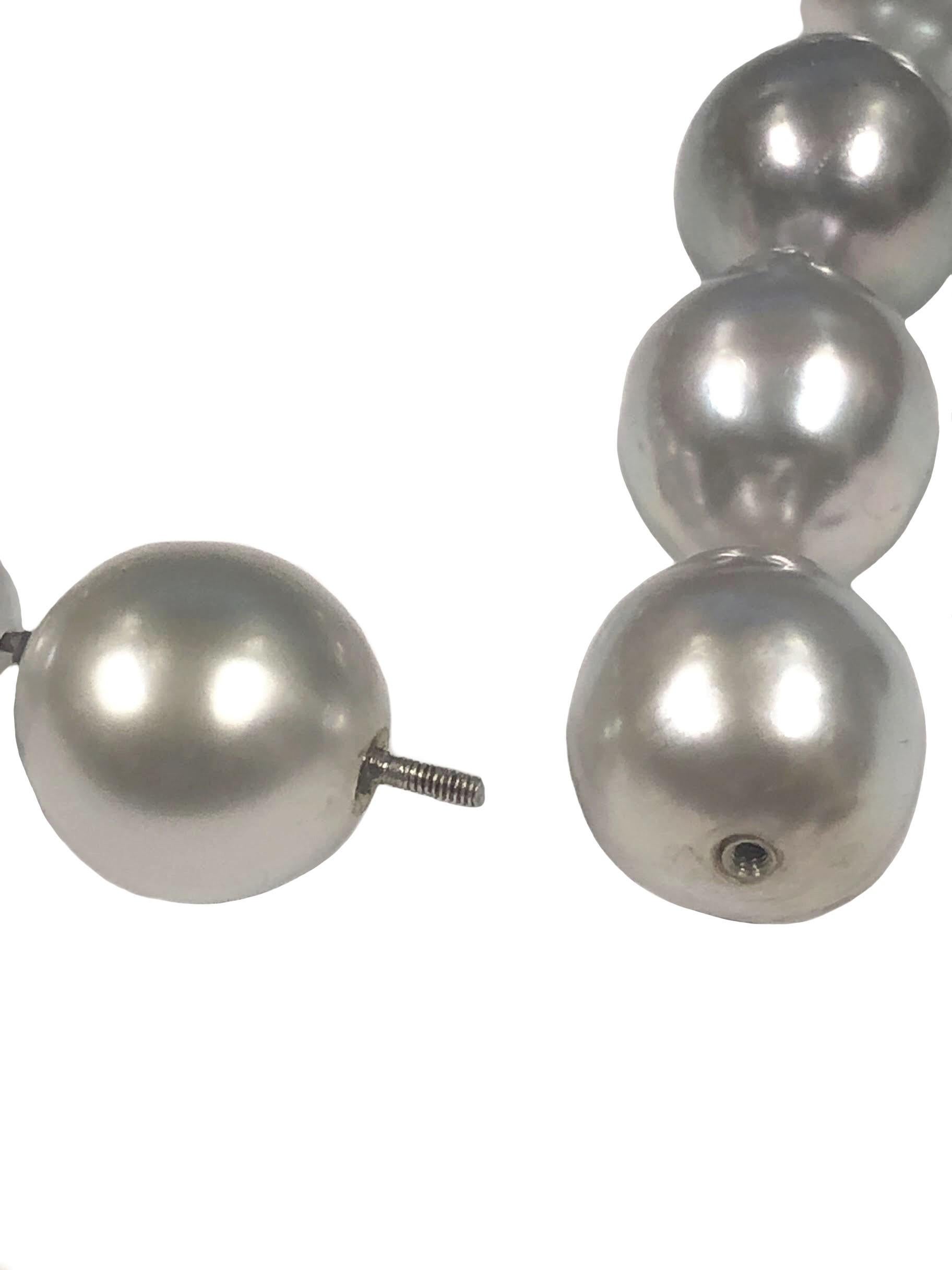 Südseegraue Tahiti-Perlen-Halskette oder 2 Chokers mit großen Barockperlen im Zustand „Hervorragend“ im Angebot in Chicago, IL