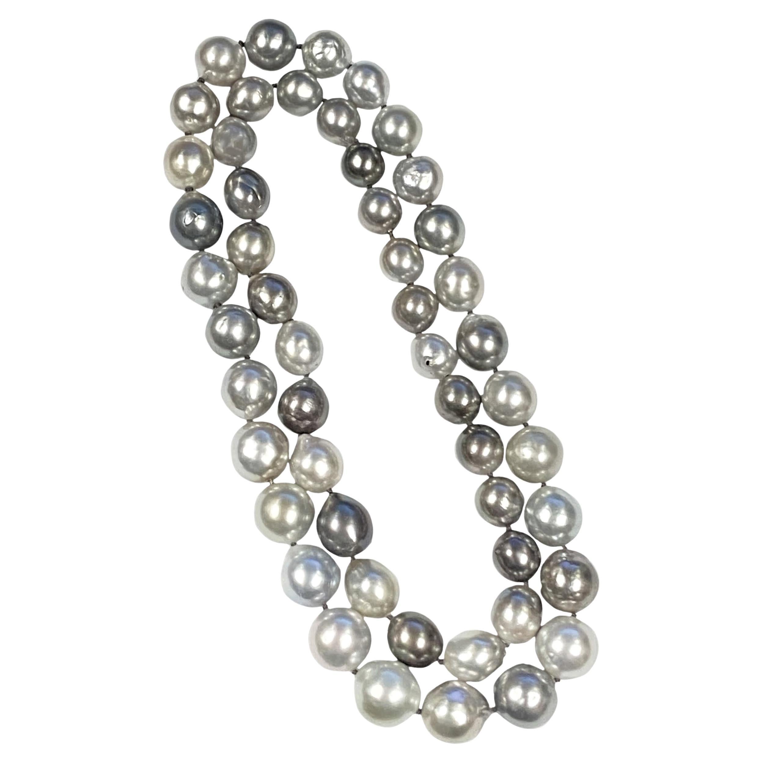 Südseegraue Tahiti-Perlen-Halskette oder 2 Chokers mit großen Barockperlen im Angebot