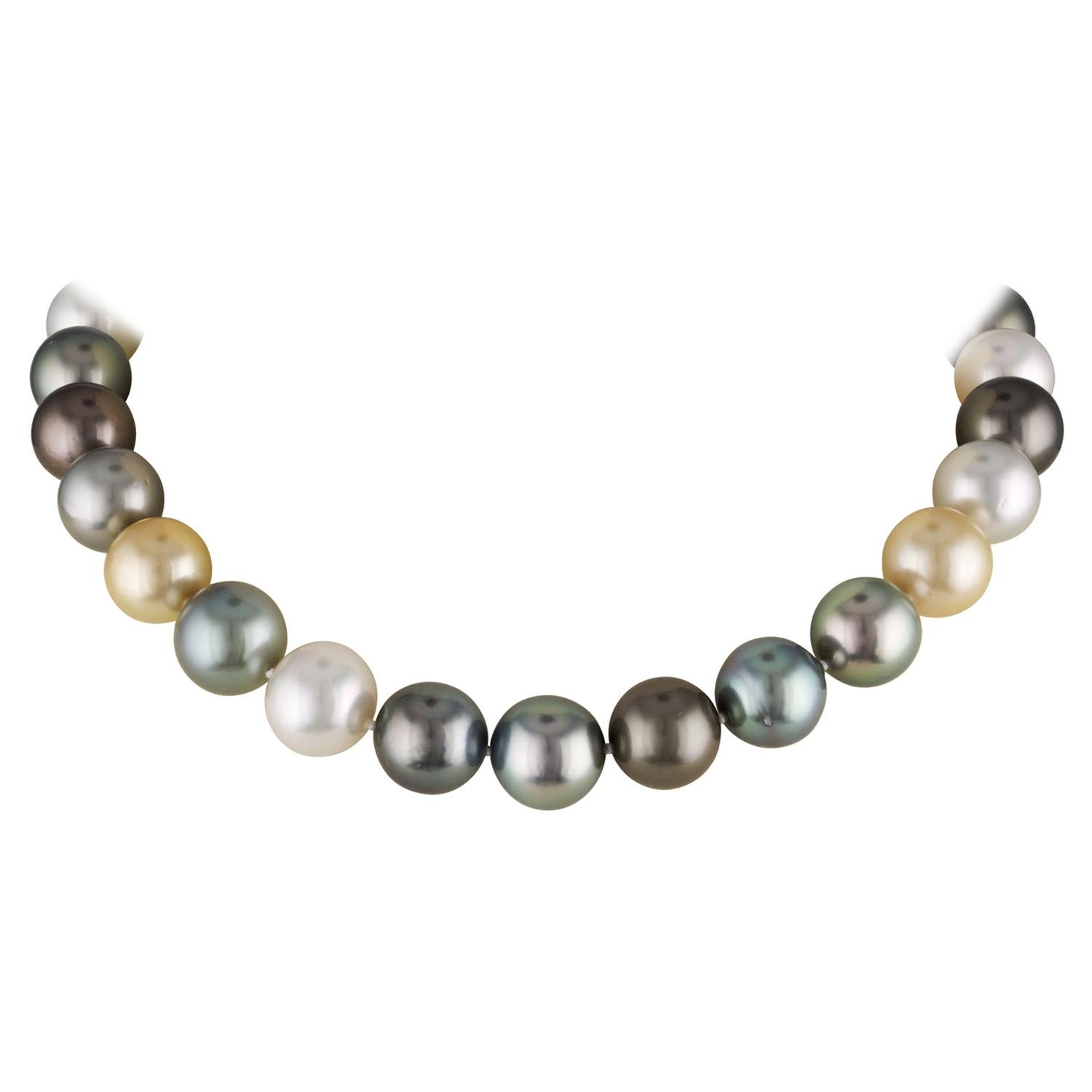 South Sea Multi-Color Round Pearl Choker Necklace With 18KY Diamond Ball Clasp For Sale