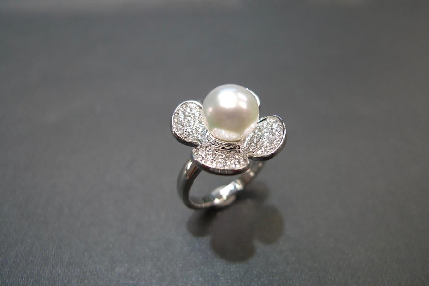 For Sale:  South Sea Natural Pearl and Round Brilliant Cut Diamond Engagement Ring 11