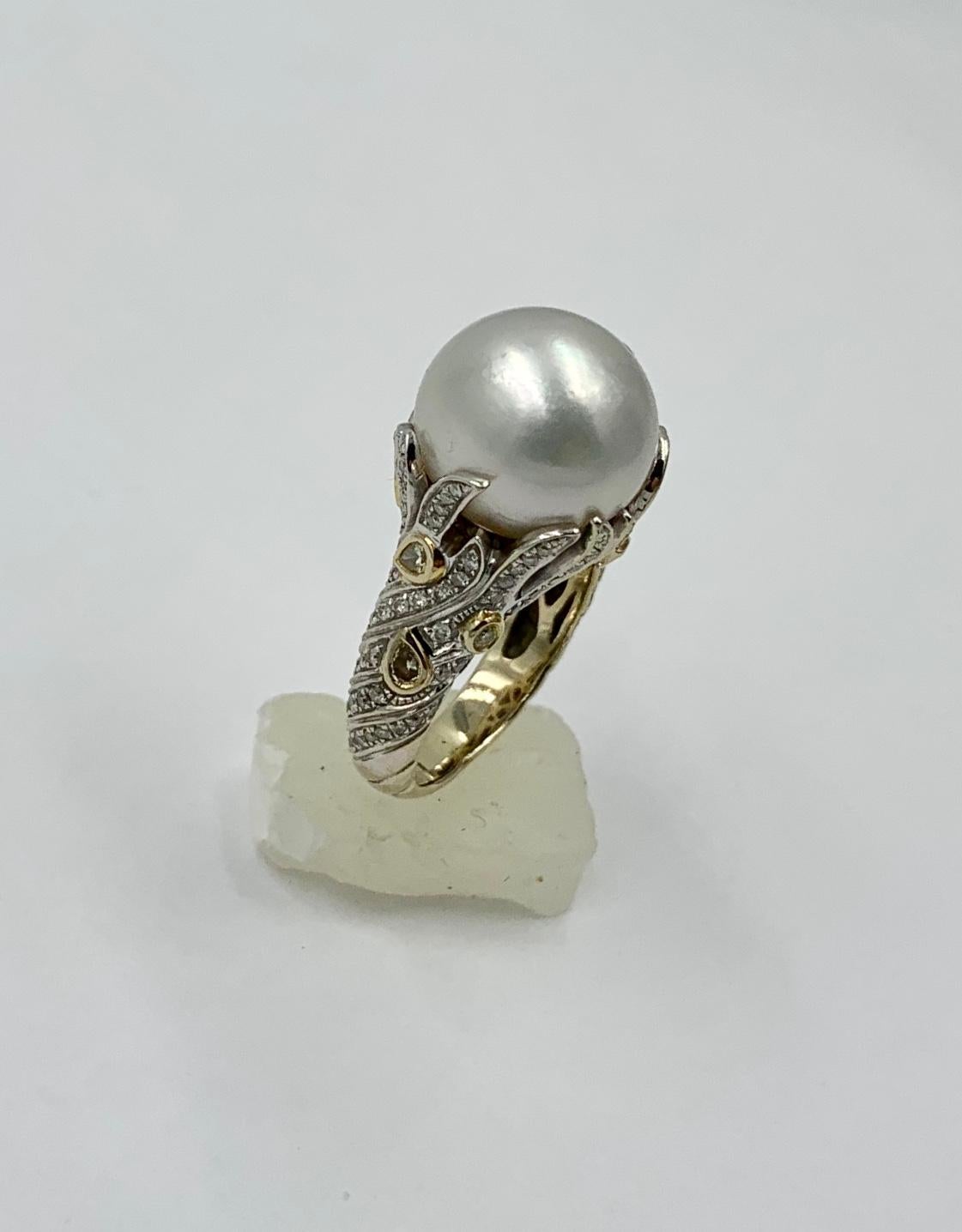 Women's South Sea Pearl 130 Fancy Yellow Diamond White Diamond Ring 18 Karat Gold