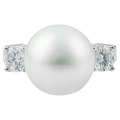 South Sea Pearl 13mm Ring with Brilliant Cut Diamonds 0, 95 ct in 18Kt  Gold