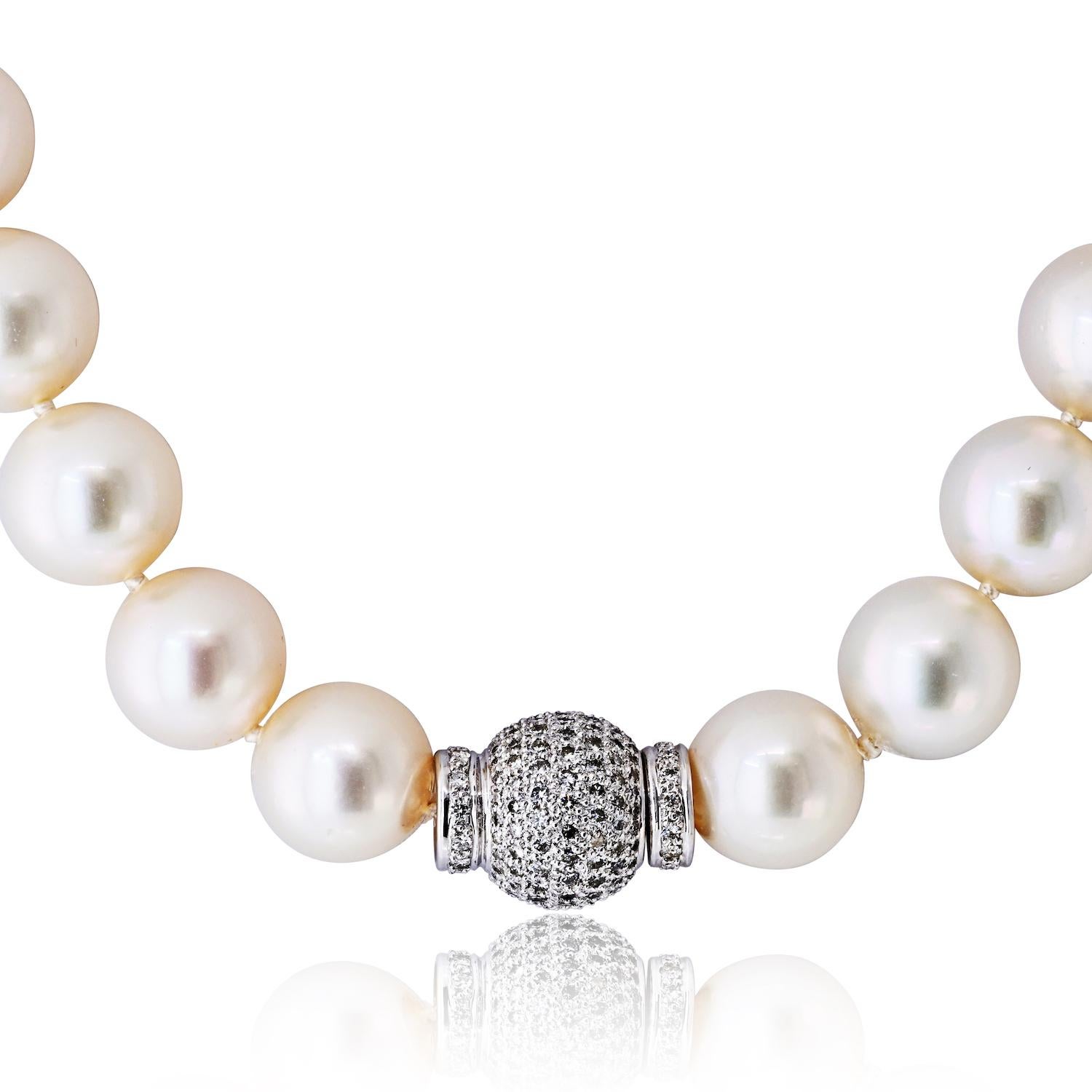 Collier de perles des mers du sud 13x17mm 18 pouces avec fermoir en diamant Pour femmes en vente