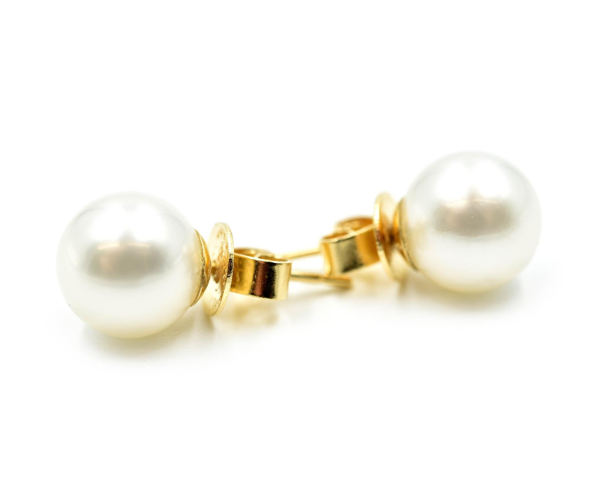 Women's South Sea Pearl, 18 Karat Yellow Gold Stud Earrings