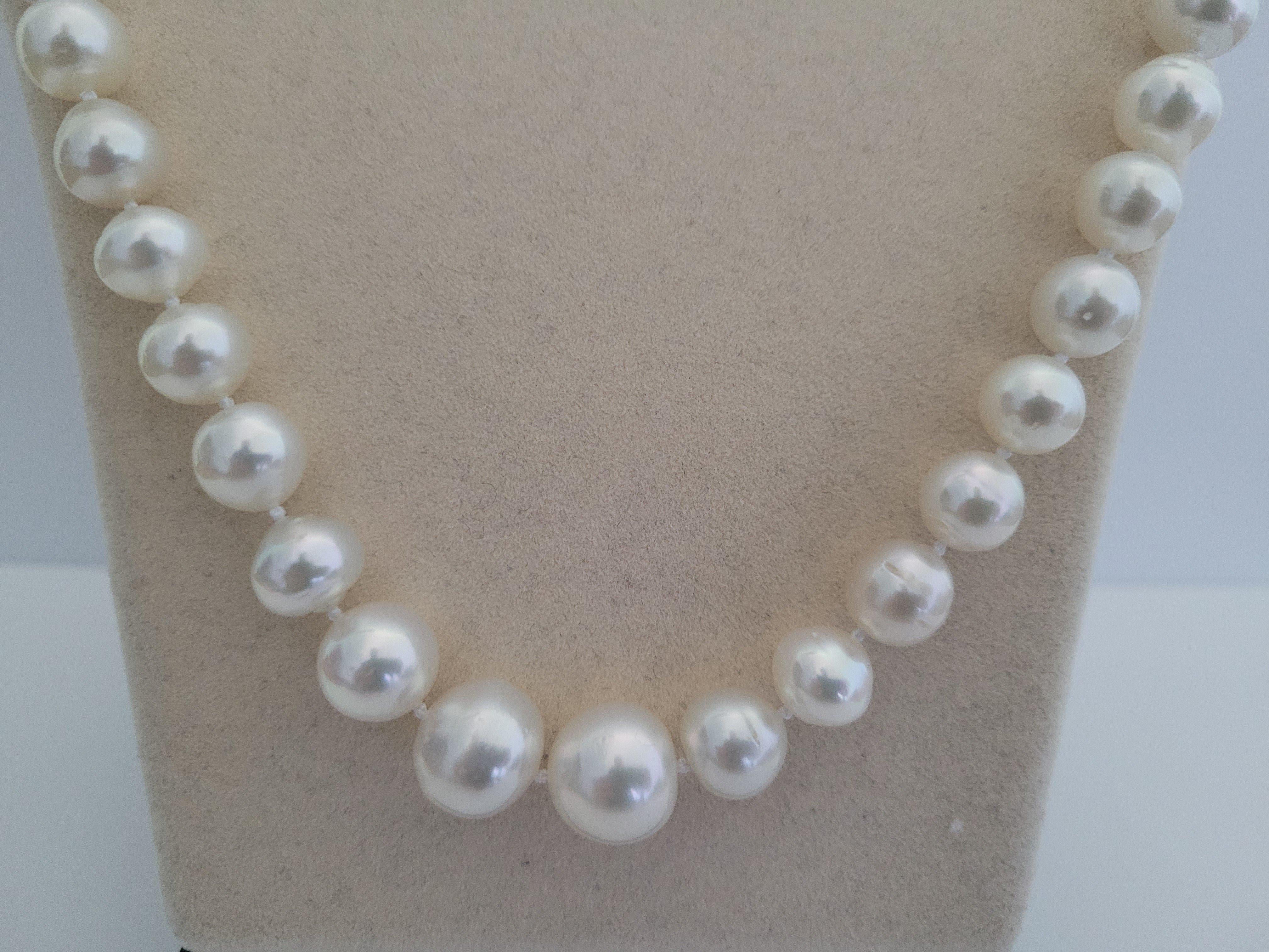 

A Natural Colors South Sea Pearls Necklace

Origin, the Pinctada Maxima Oyster, and Australian Ocean Waters 

- 45 pcs pearls in the necklace

- Size of Pearls from 9-14 mm

- Natural White Color 

- Natural High Luster

- The skin  and surface