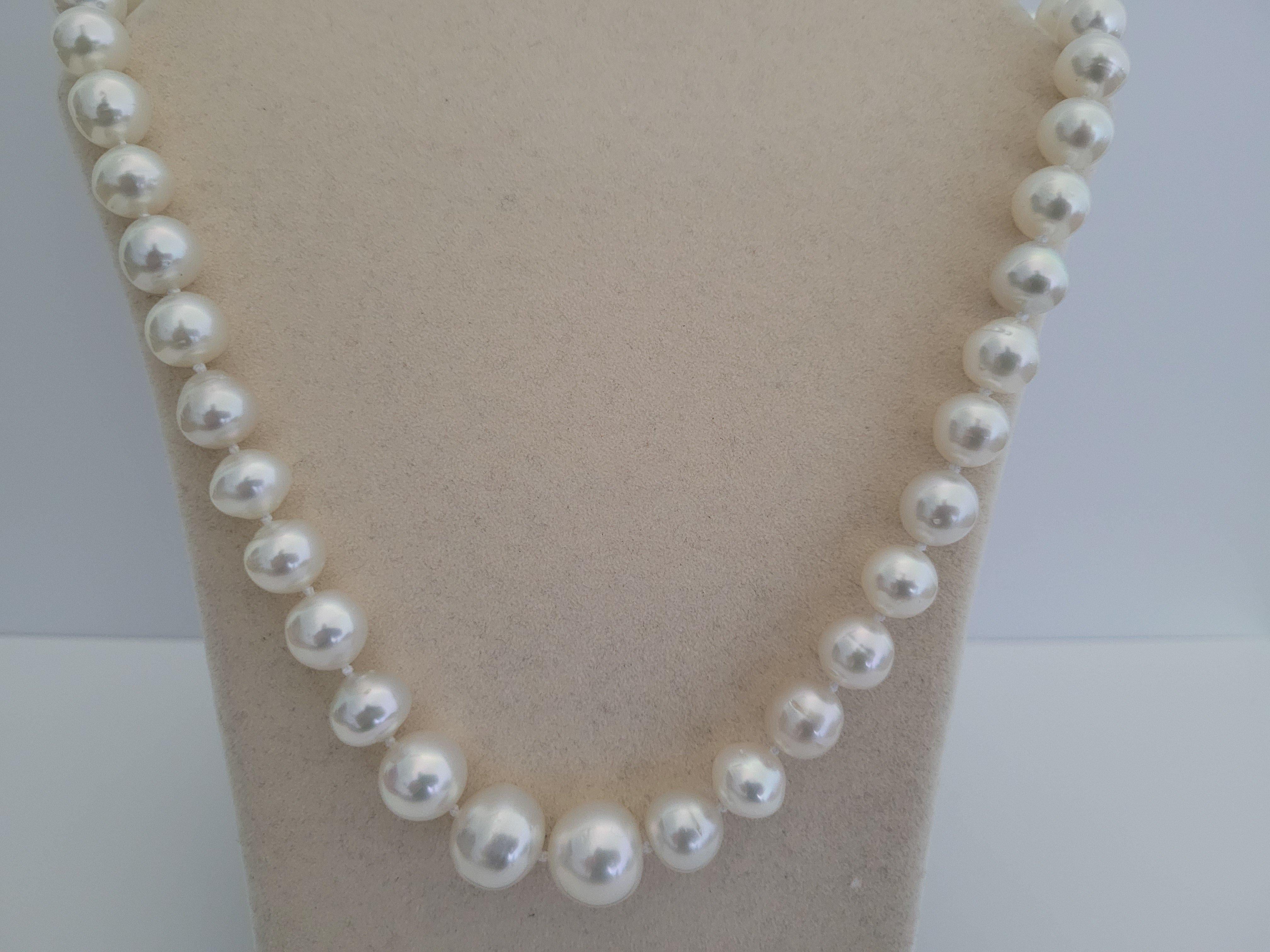 South Sea Pearl White Natural Color, Very High Luster and Orient In New Condition For Sale In Cordoba, ES