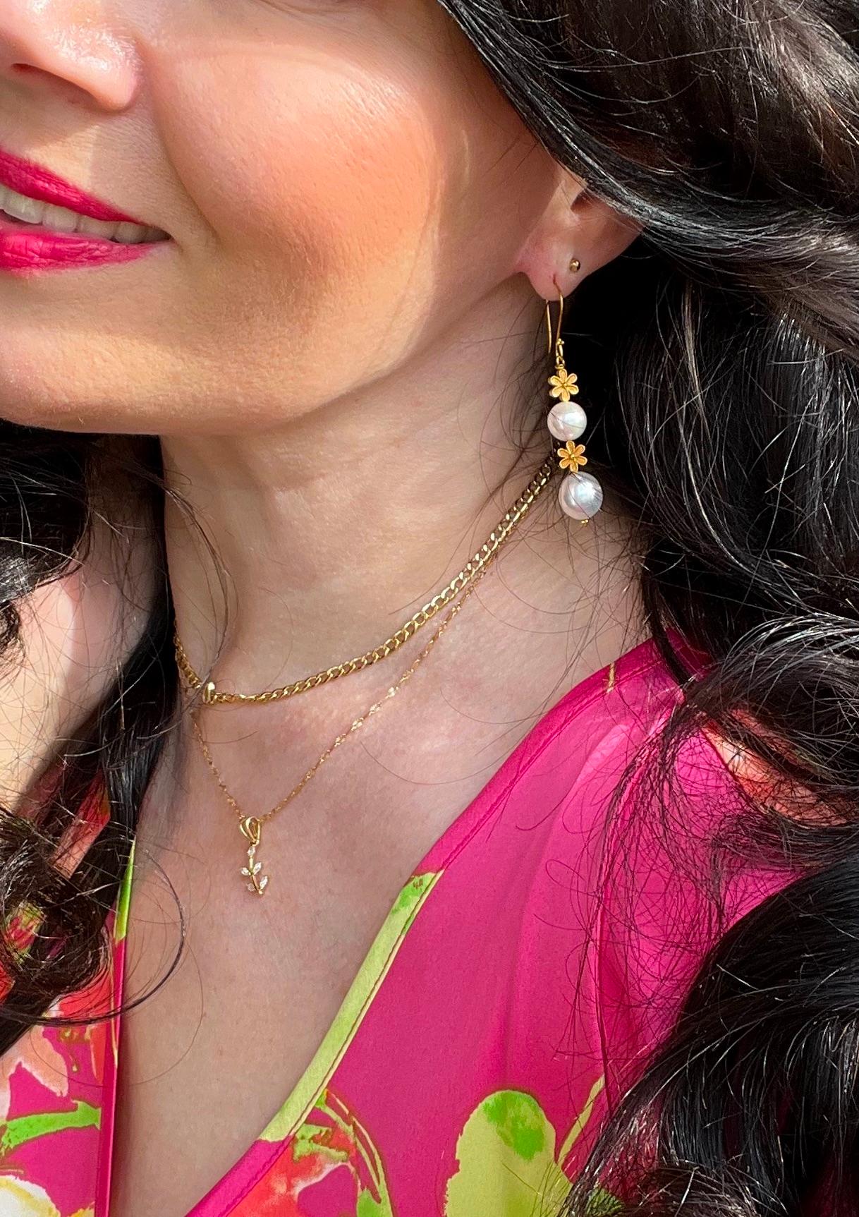 Artisan South Sea Pearl, Akoya Pearl Earrings in 18K Solid Yellow Gold