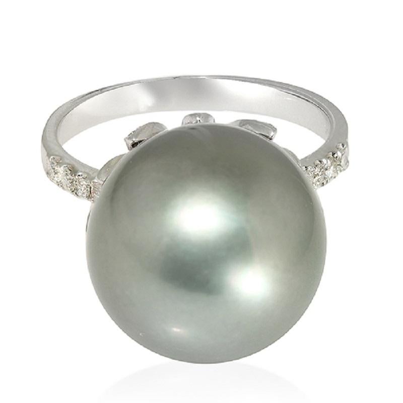 Women's South Sea Pearl and 0.35 Carat Diamonds in 18 Karat White Gold Ring For Sale