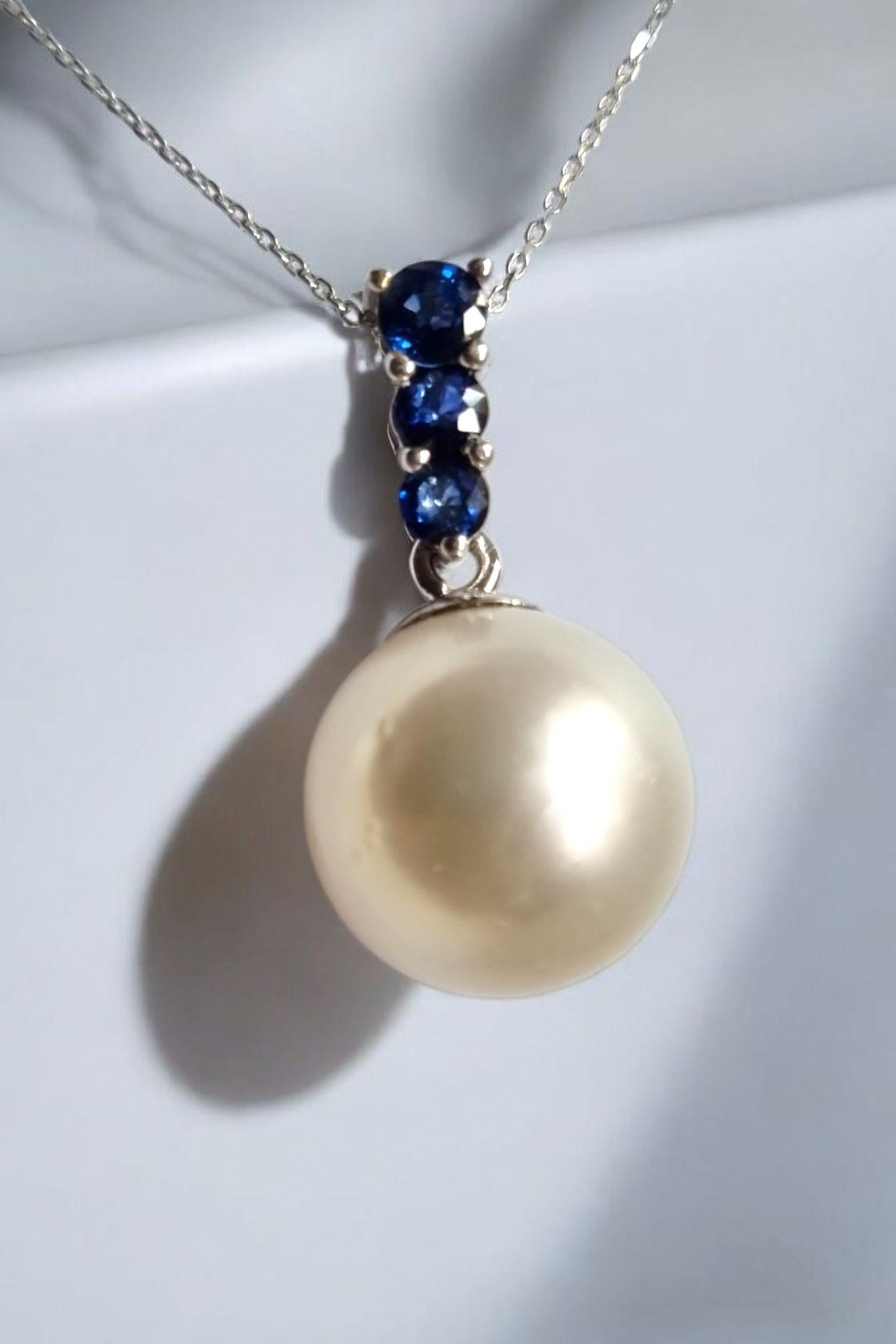 South Sea Pearl and Blue Sapphire Pendant GIA Certified For Sale 4