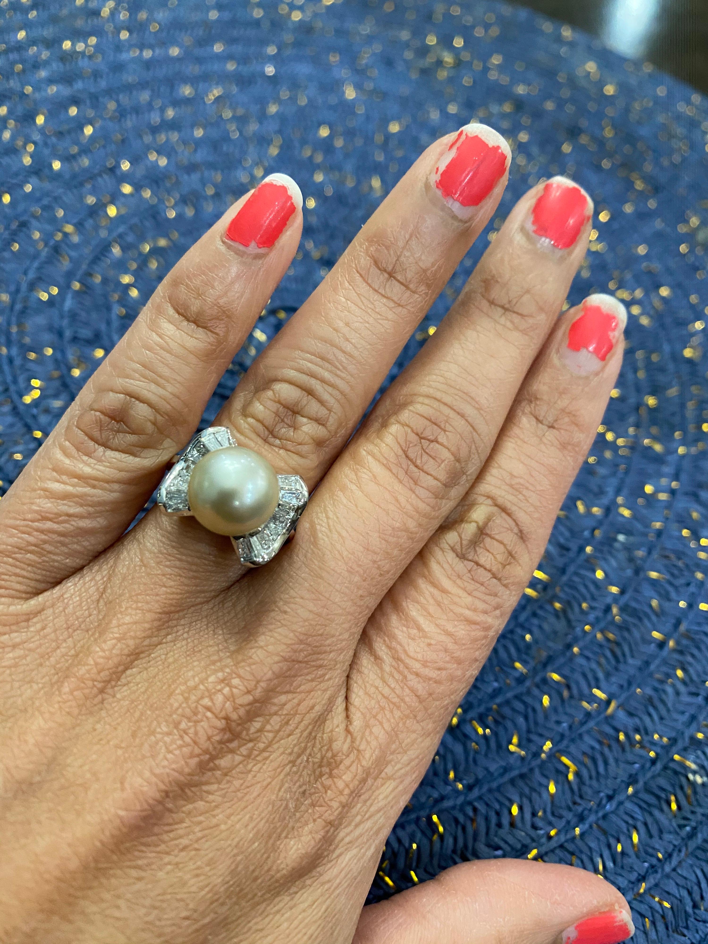 South Sea Pearl and Diamond 14 Karat White Gold Cocktail Ring In New Condition In Los Angeles, CA