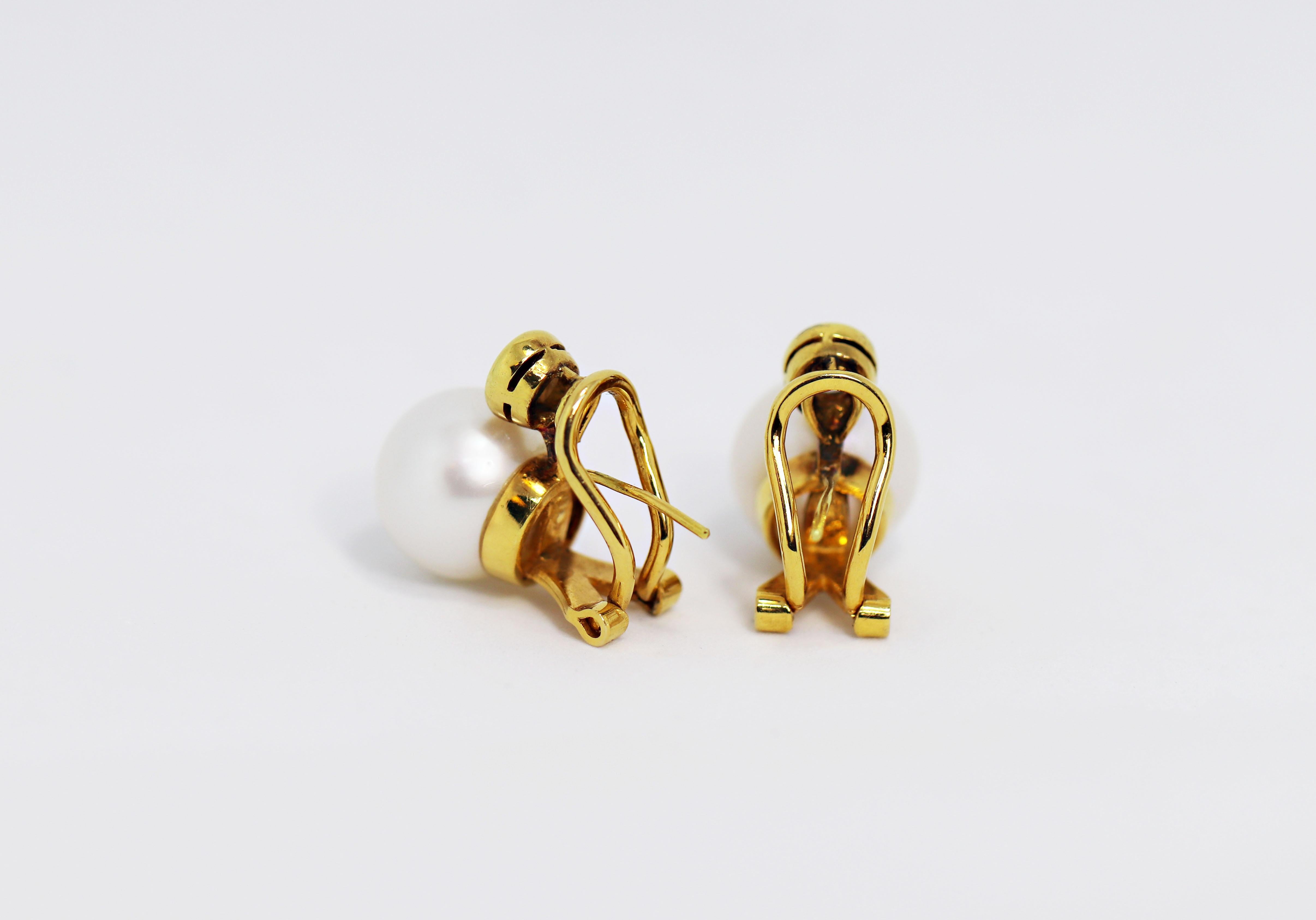 Romantic South Sea Pearl and Diamond 18 Carat Yellow Gold Earrings For Sale