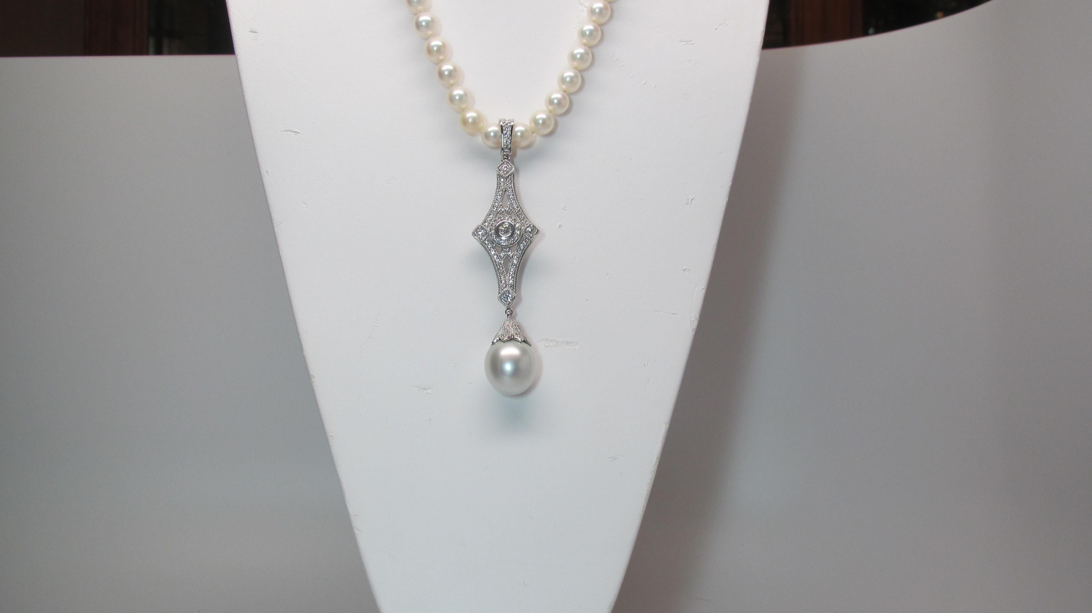 Südseeperlenherzen und Pfeile Diamant „Art Deco“ NEU  ENHANCER aus Platin (Rundschliff) im Angebot