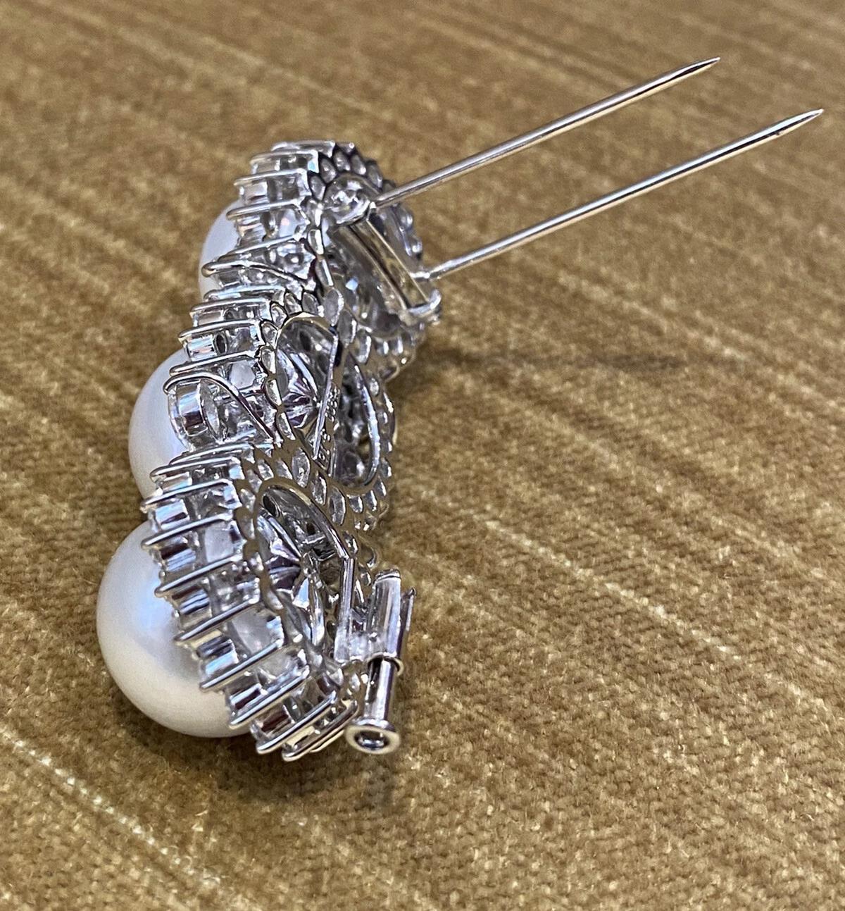 Alfiler broche de barra de perlas del mar del sur y diamantes en platino en venta 1