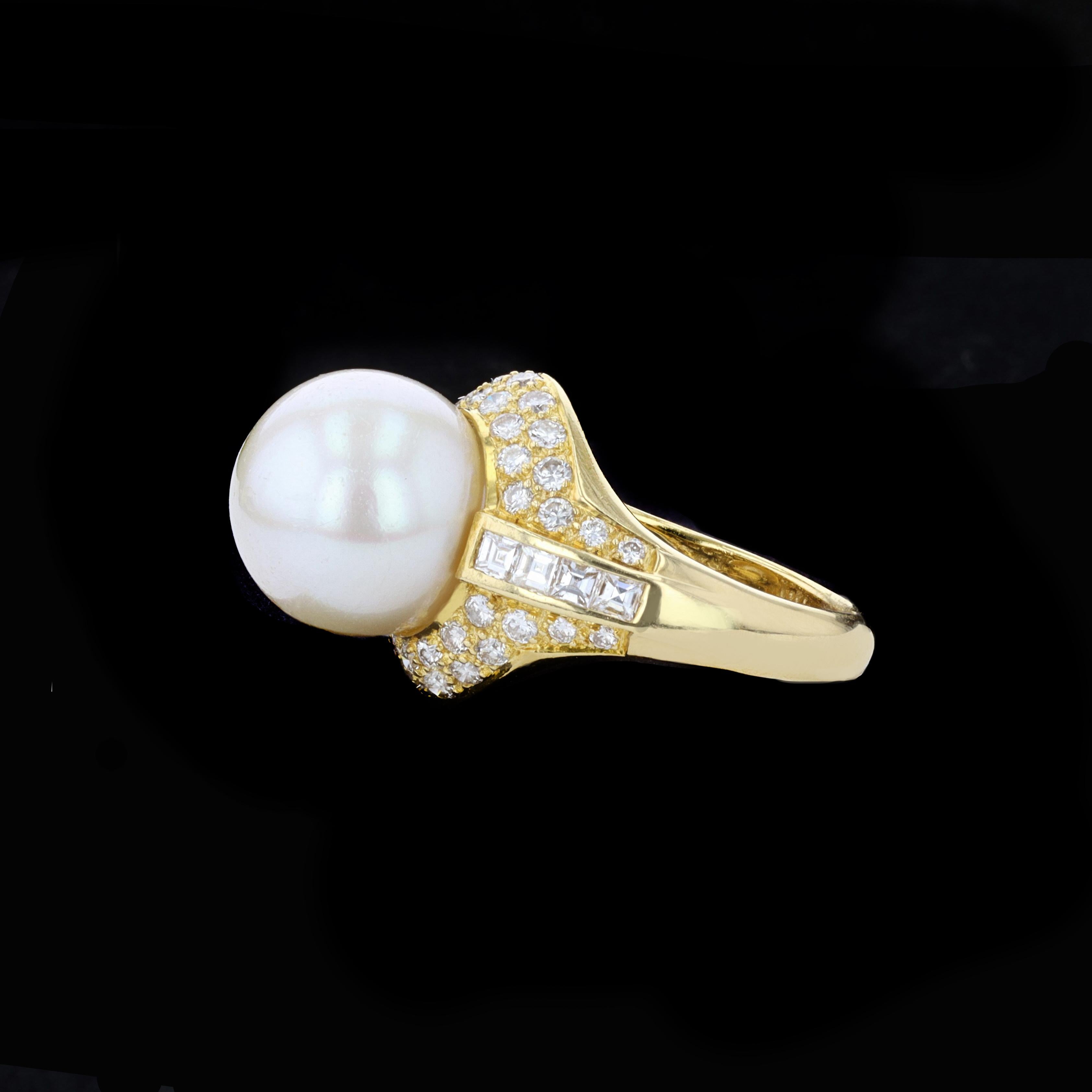 South Sea Pearl and Diamond Cocktail Ring en Bueno Estado en NEW ORLEANS, LA