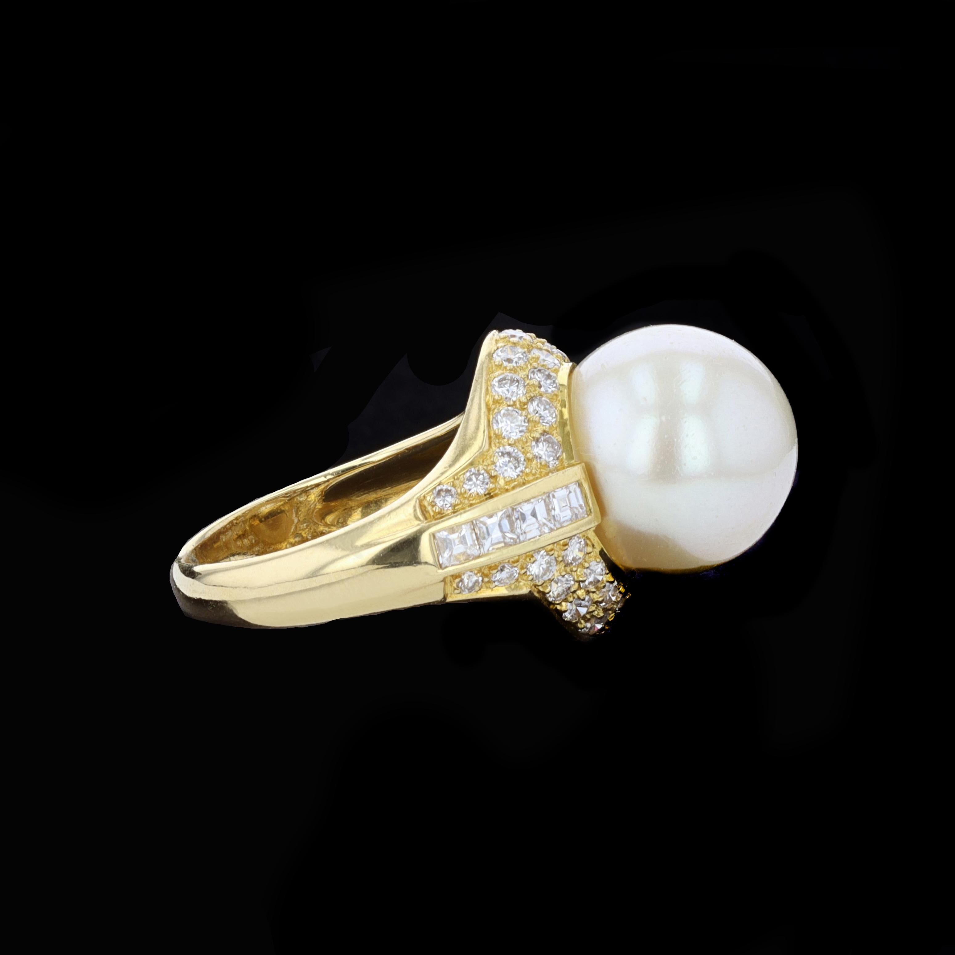 De las mujeres South Sea Pearl and Diamond Cocktail Ring