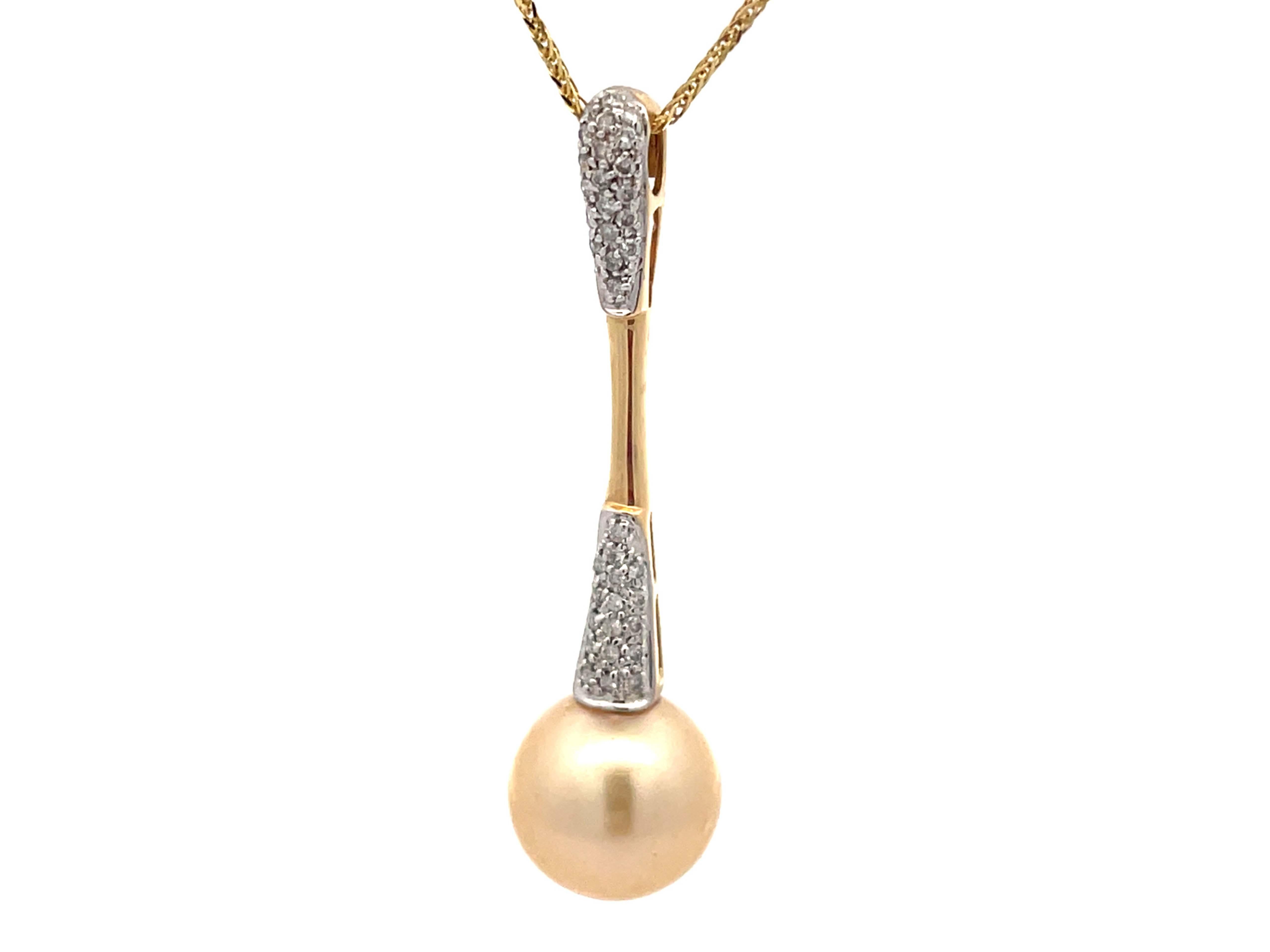 South Sea Pearl and Diamond Drop Necklace in 14k Yellow Gold In New Condition For Sale In Honolulu, HI