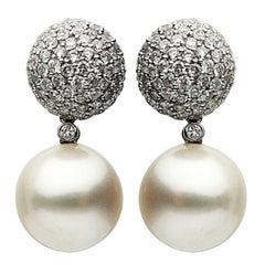 Boucles d'oreilles en perles des mers du Sud et diamants de 2,56 carats