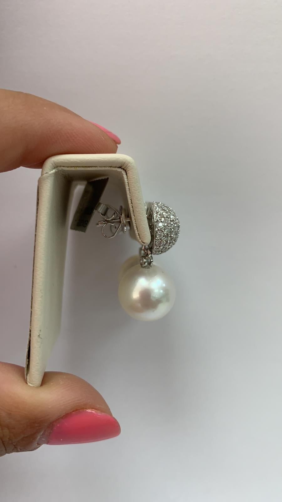 Contemporary South Sea Pearl and Diamond Earring 2.30 Carats For Sale