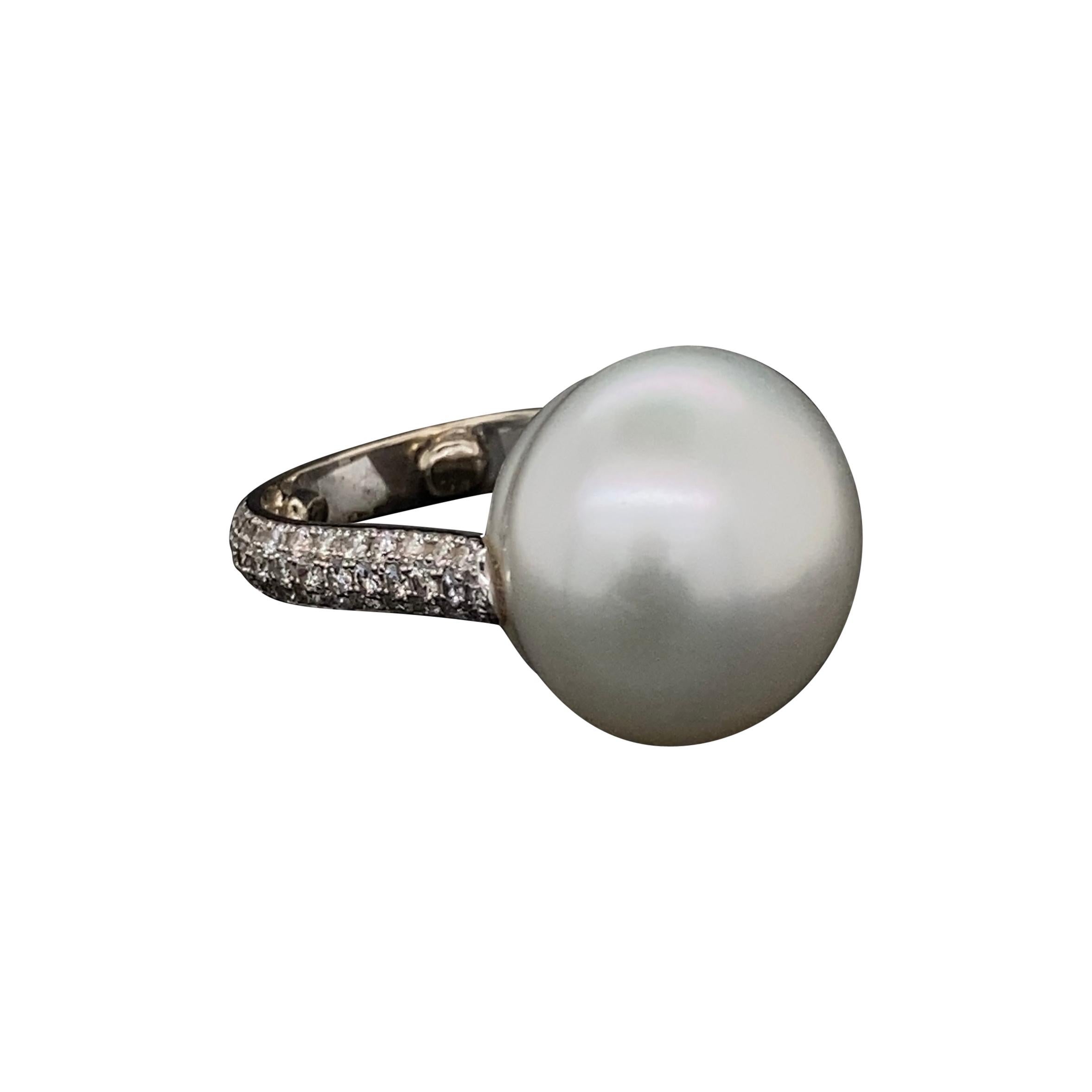 South Sea Pearl and Diamond Gold Ring Estate Fine Jewelry For Sale