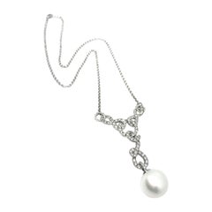 Collier de perles des mers du Sud et de diamants en or blanc 18 carats