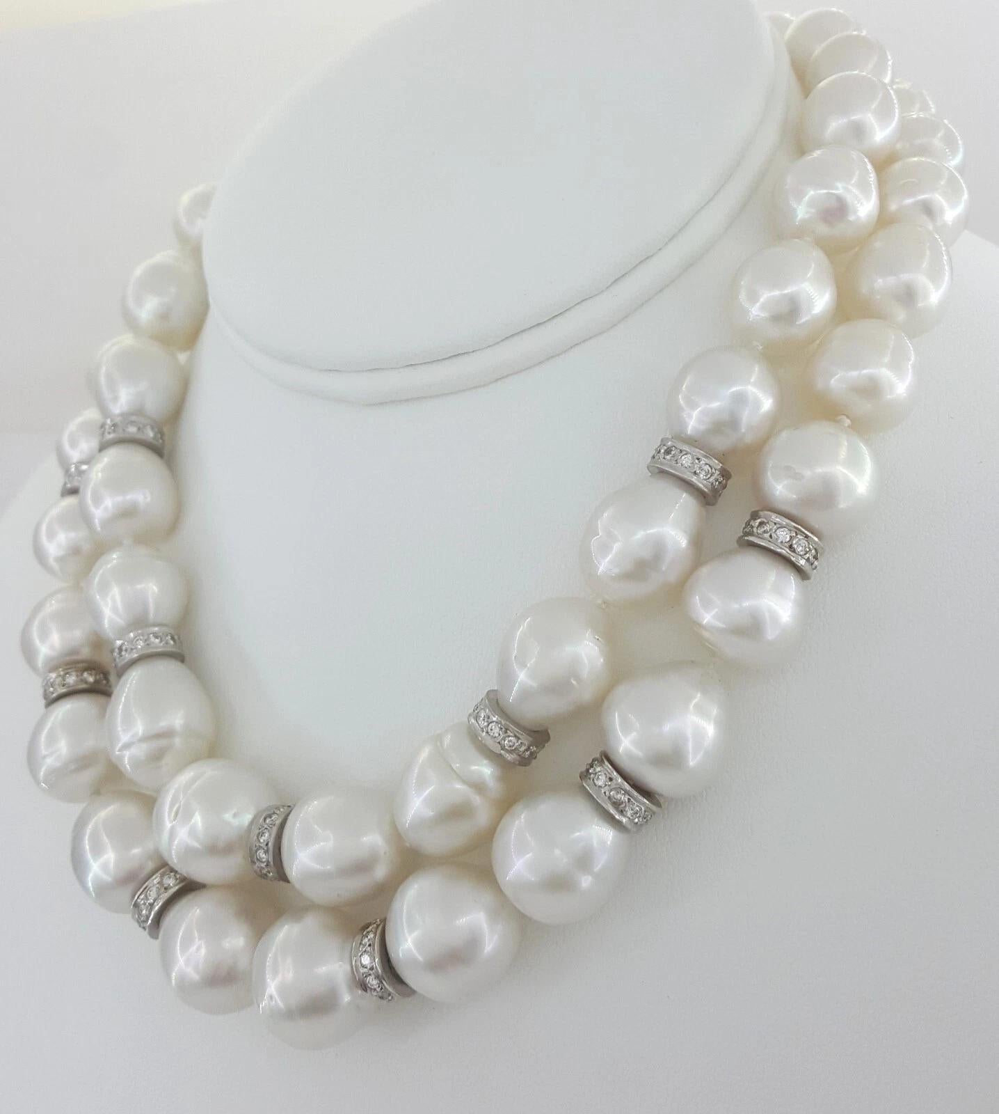 South Sea Pearl and Diamond Necklace Set in 18 Karat White Gold, 31.5 Inches In New Condition For Sale In Chicago, IL