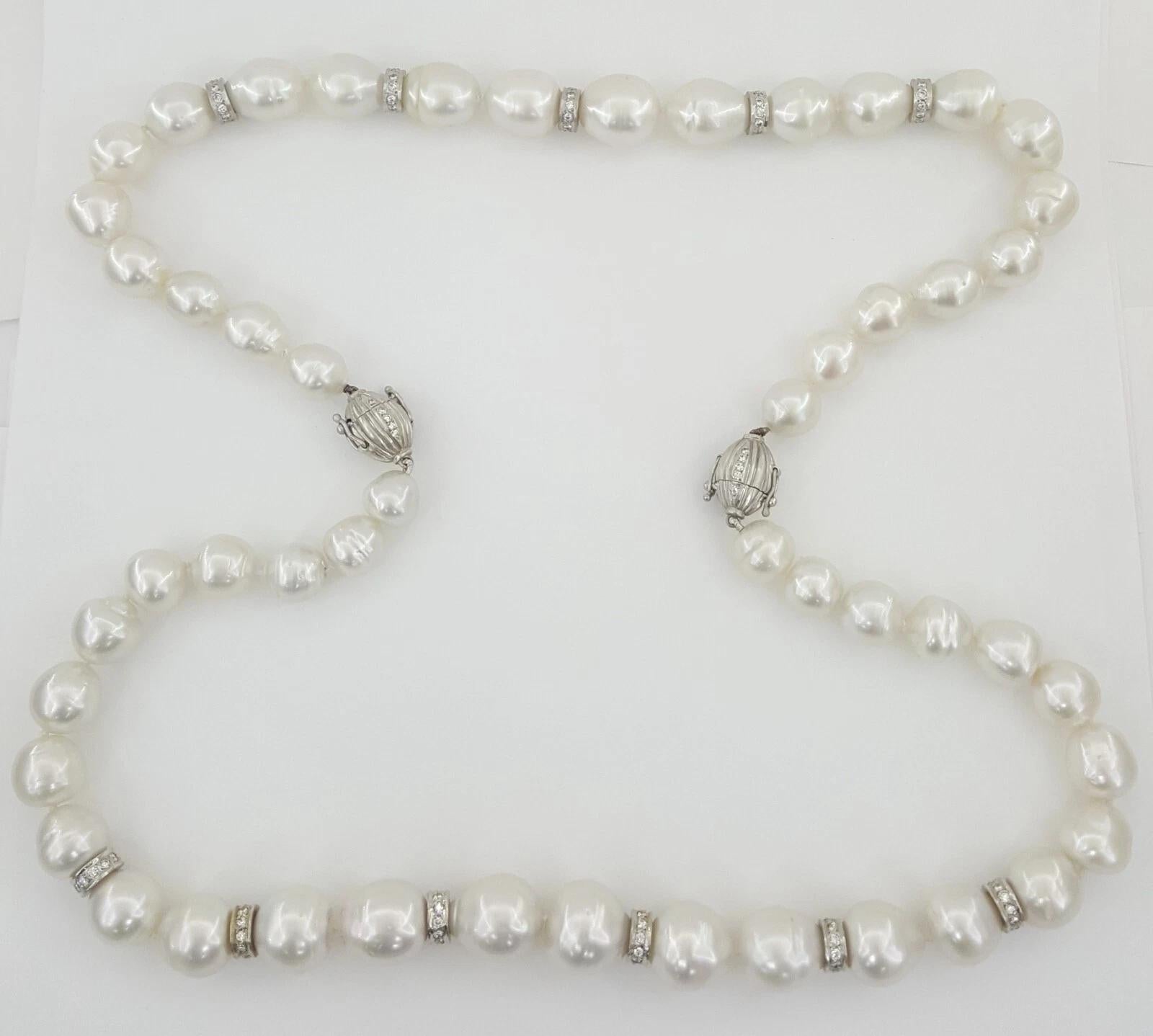 South Sea Pearl and Diamond Necklace Set in 18 Karat White Gold, 31.5 Inches For Sale 2