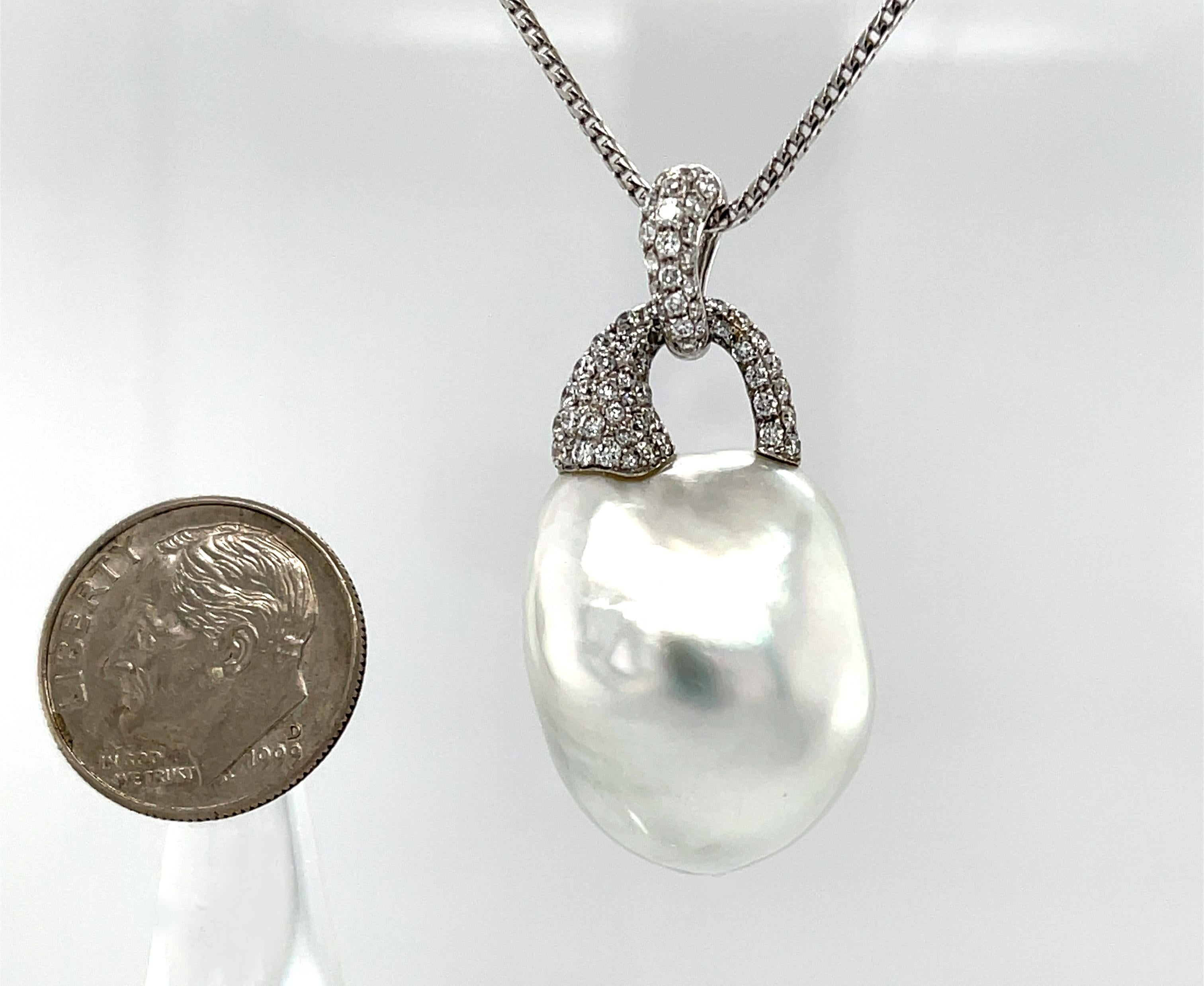 South Sea Pearl and Diamond Pendant Necklace in 18k White Gold For Sale 1