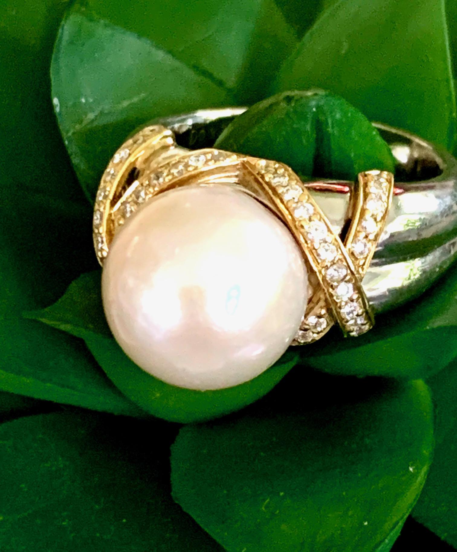 Women's South Sea Pearl and Diamond Platinum and 18 Karat Yellow Gold Ring - Size 6 For Sale
