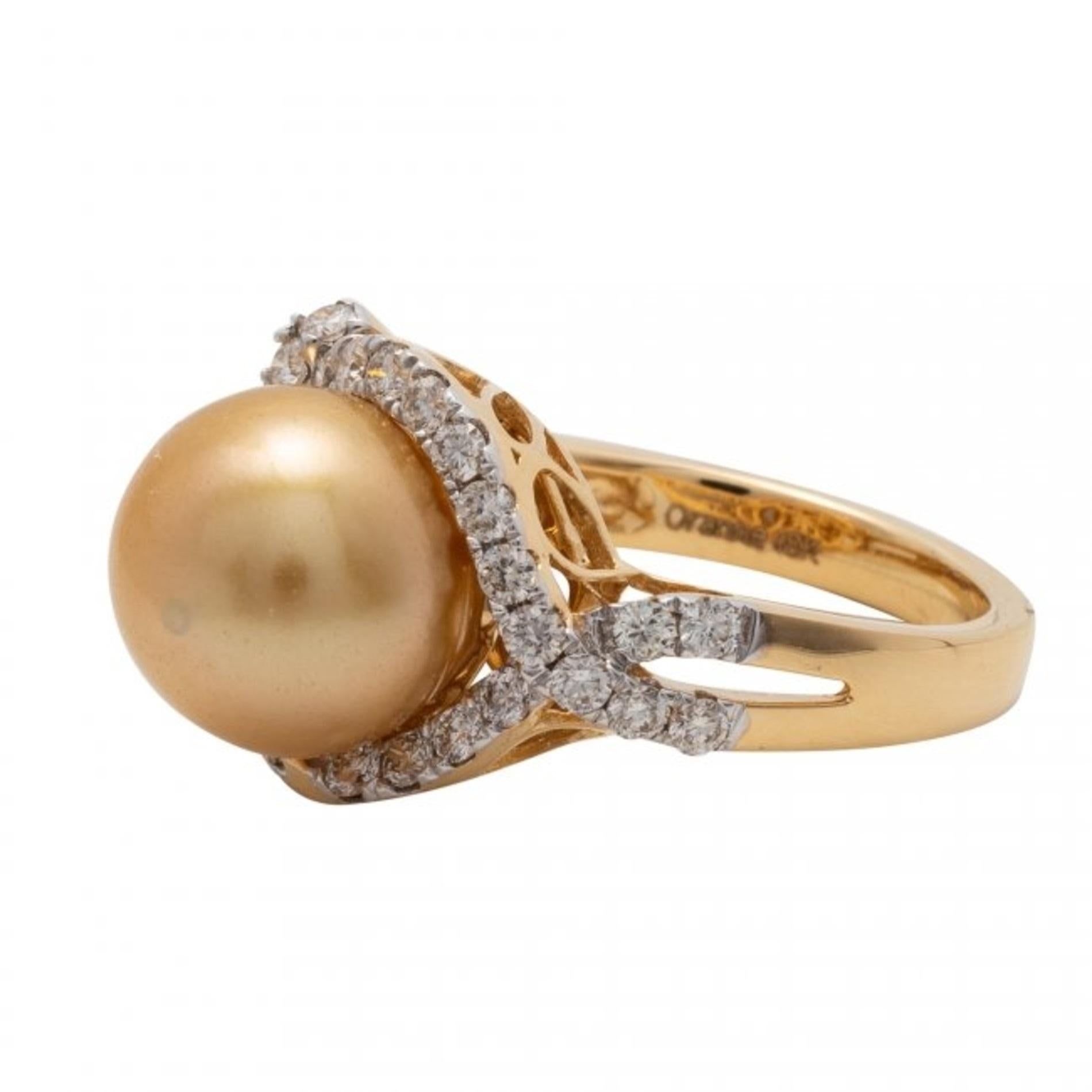 South Sea Pearl and Diamond Ring In Good Condition In Palm Beach, FL